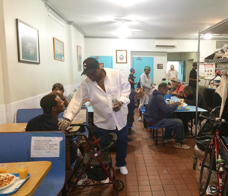 Community members eating a meal together at CHiPS.