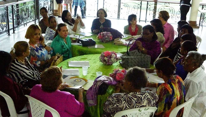 GWPN_DomRep2015_06.jpg