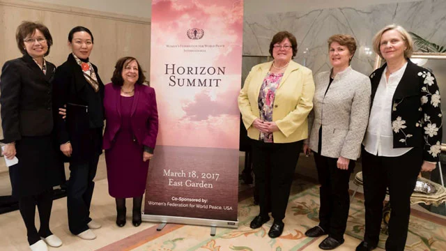 HorizonSummit12EG.jpg