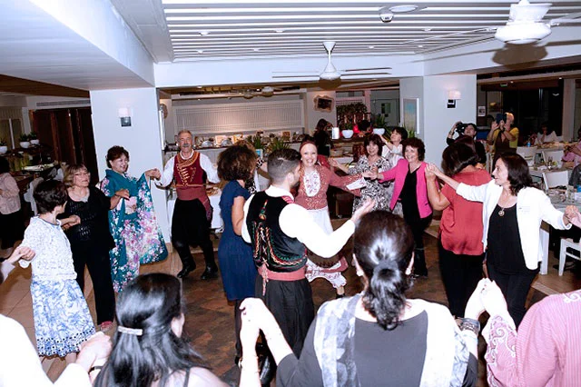 MEW-2016-Cyprus_evening-banquet-.jpg