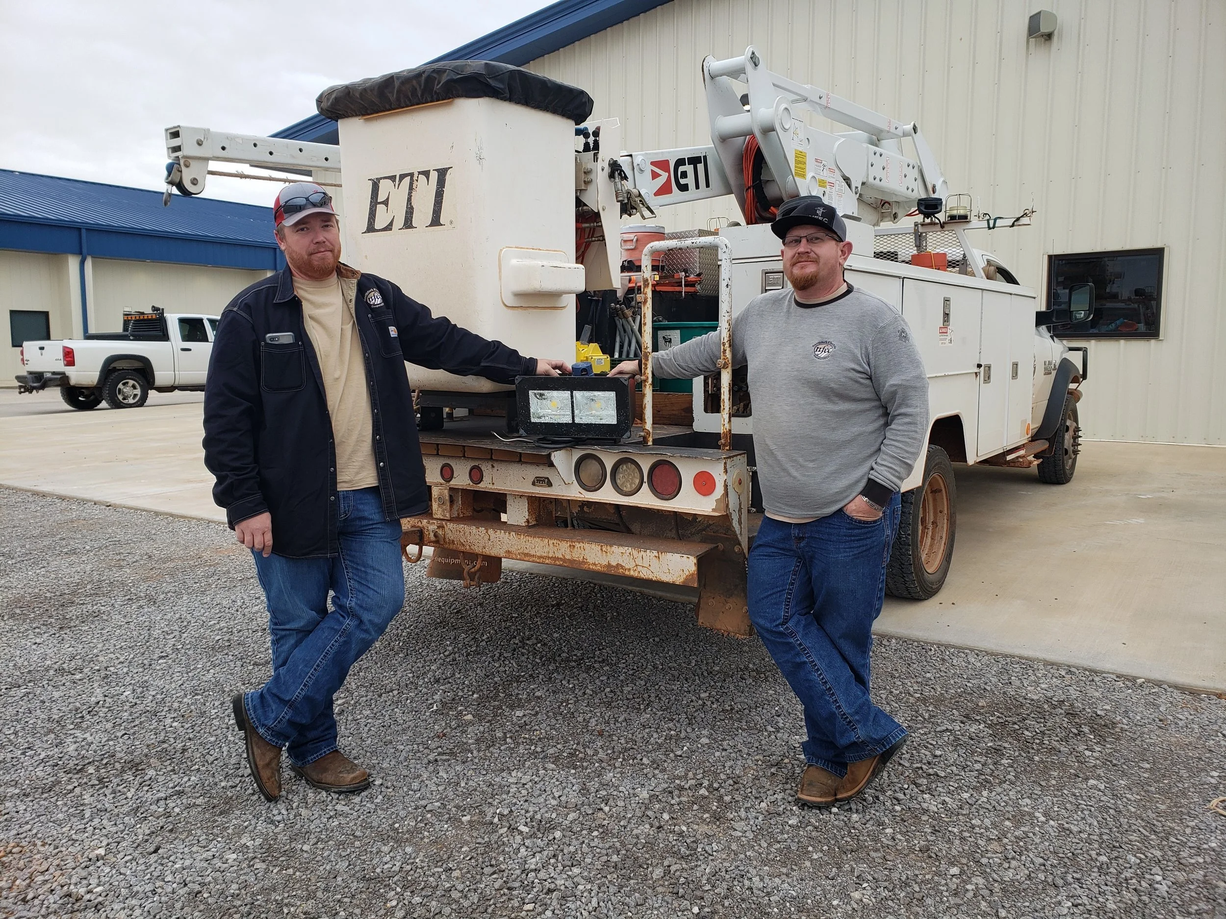 NFEC light vandalized at Berlin Cemetery