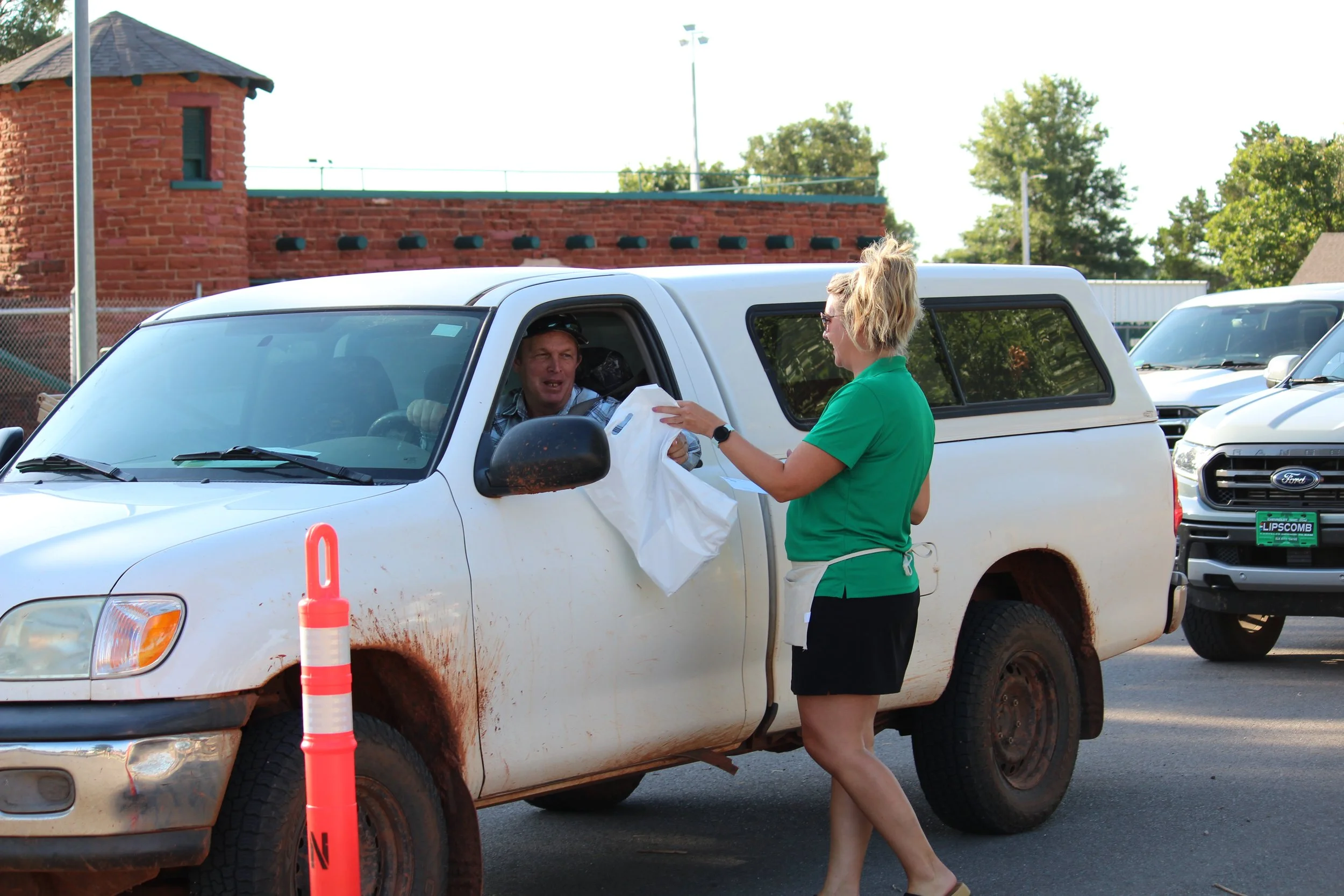 01- Drive Thru Registration Tiffany.JPG