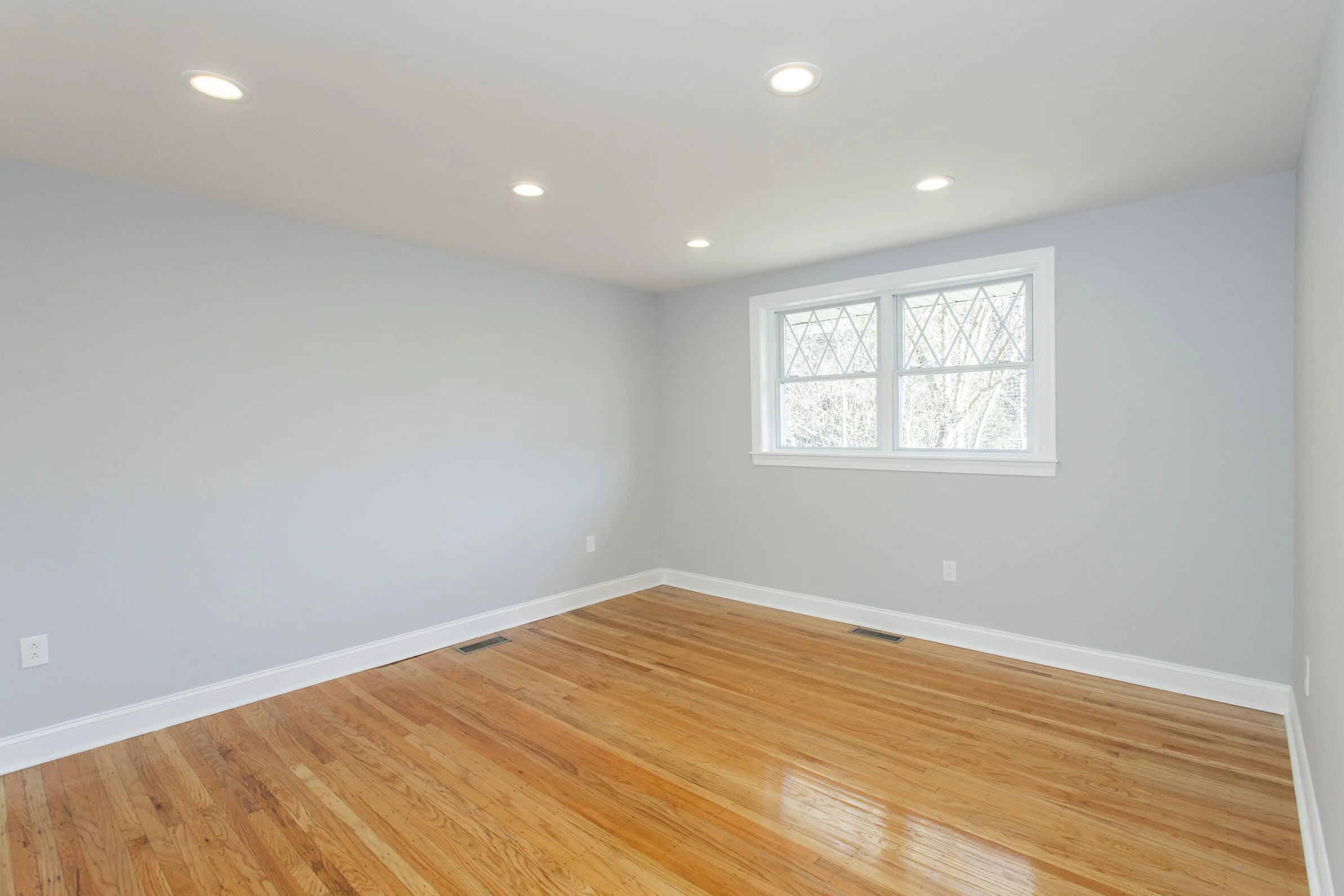 MLS 8021 Rodney St2.jpg