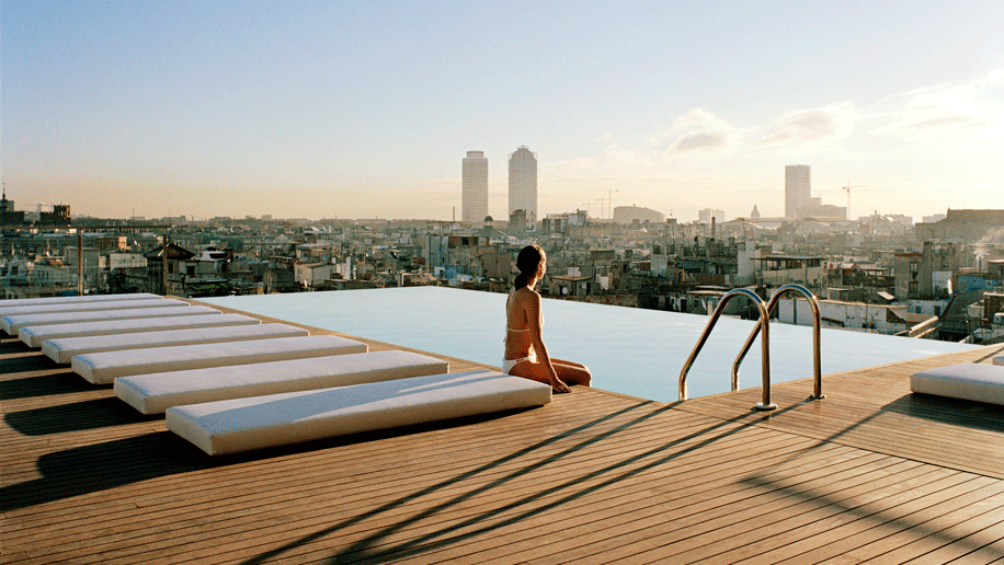 Grand-Hotel-Central-Barcelona-rooftop.gif
