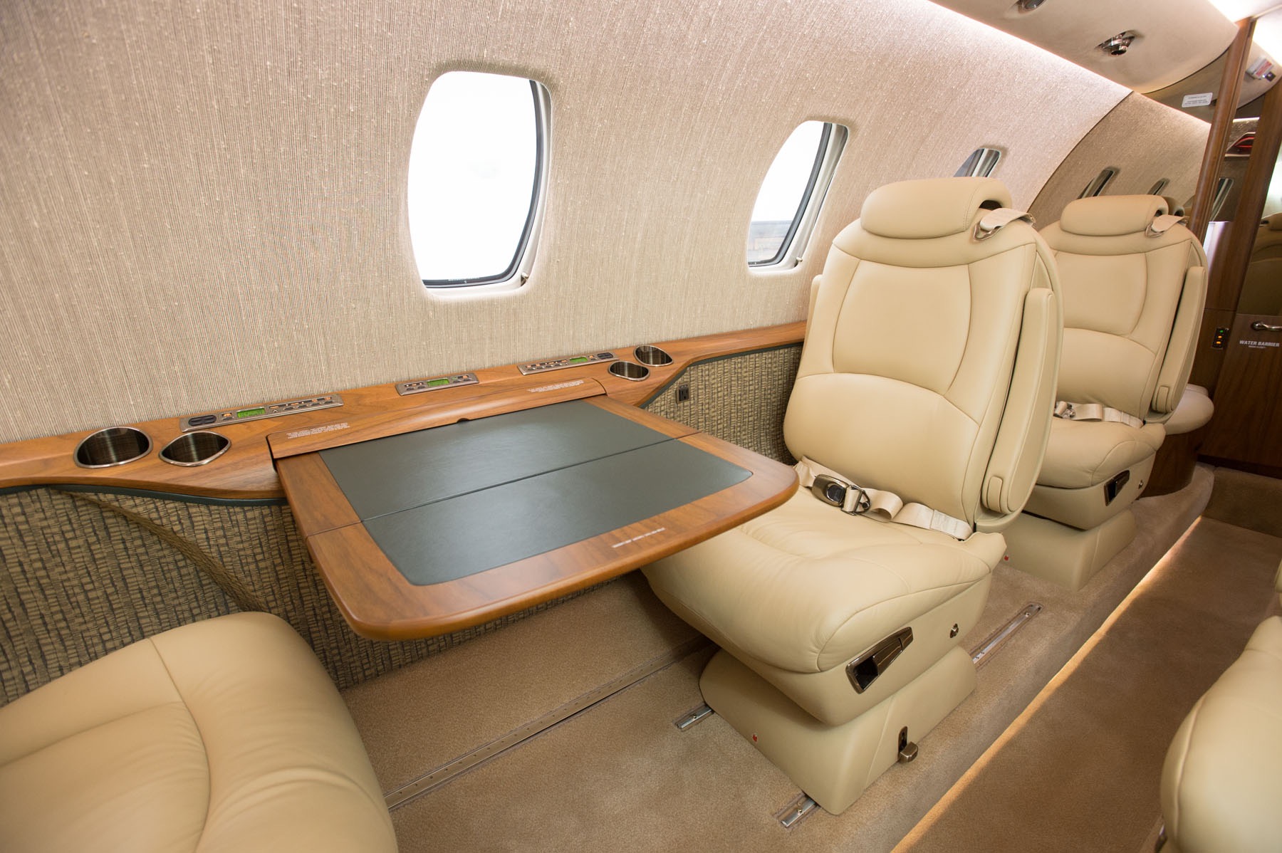 Citation-XLS+_Mid Jet_int-2_Legacy_Aviation_Private_Jet_NetJets_Jet_Charter_TEB_VNY_MIA_PBI_FRG_SFO_FLL_FXE_BED.jpg