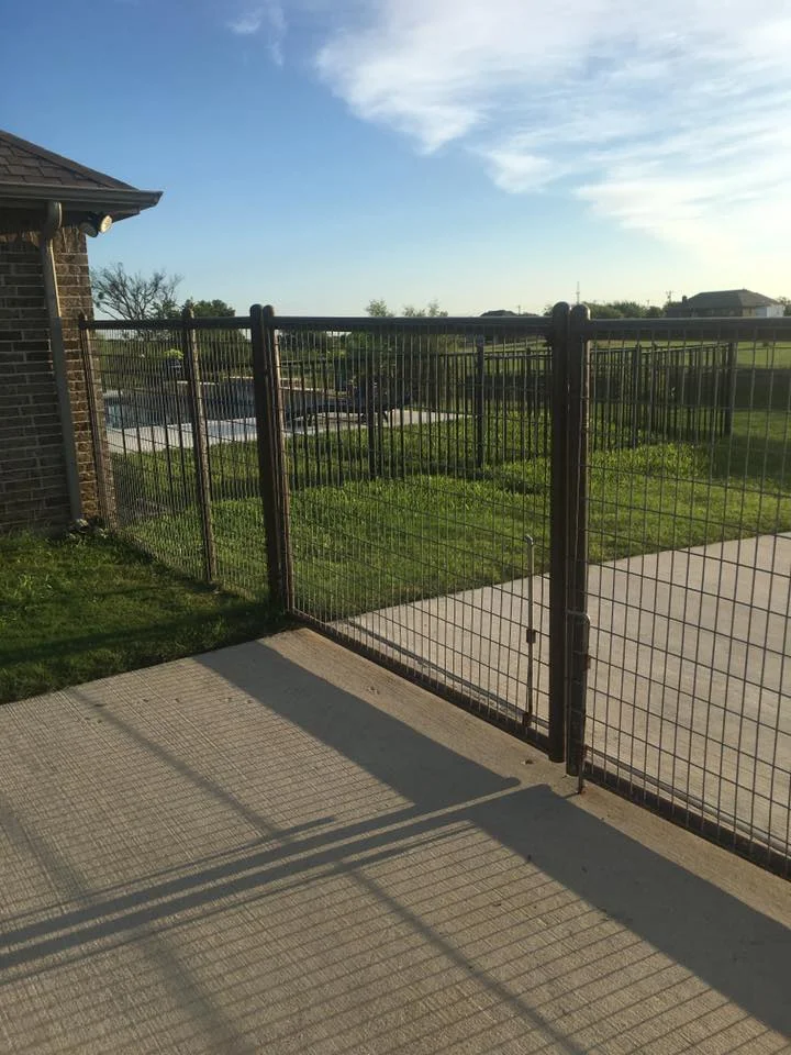 Gates.jpg