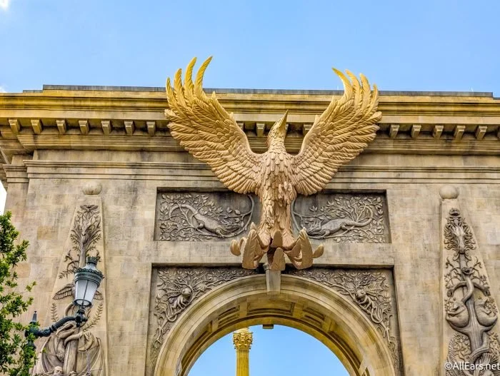 Epic Universe: Ministry of Magic, The Phoenix and Arch