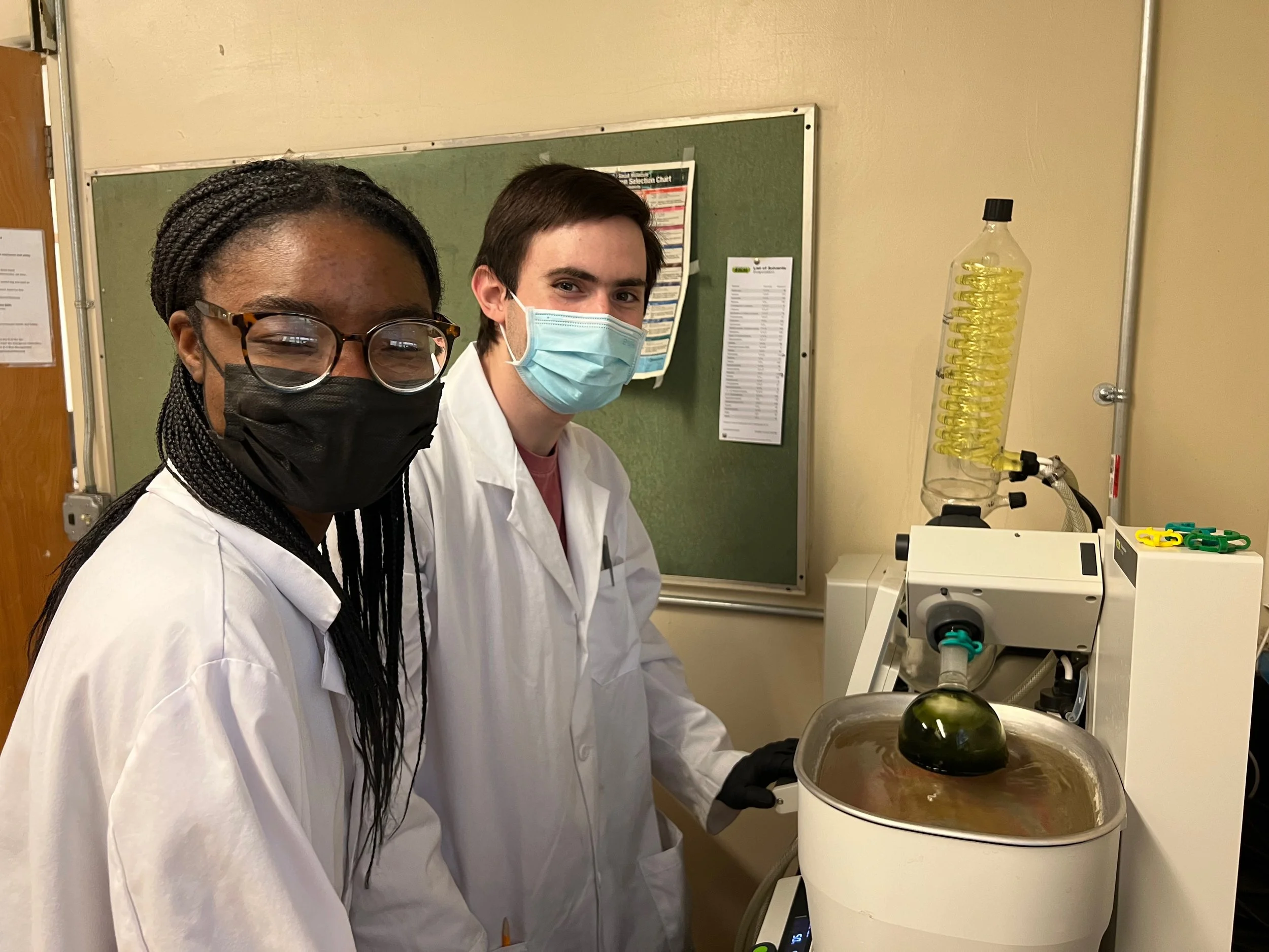 Muna Awarded Stauffer Scholarship