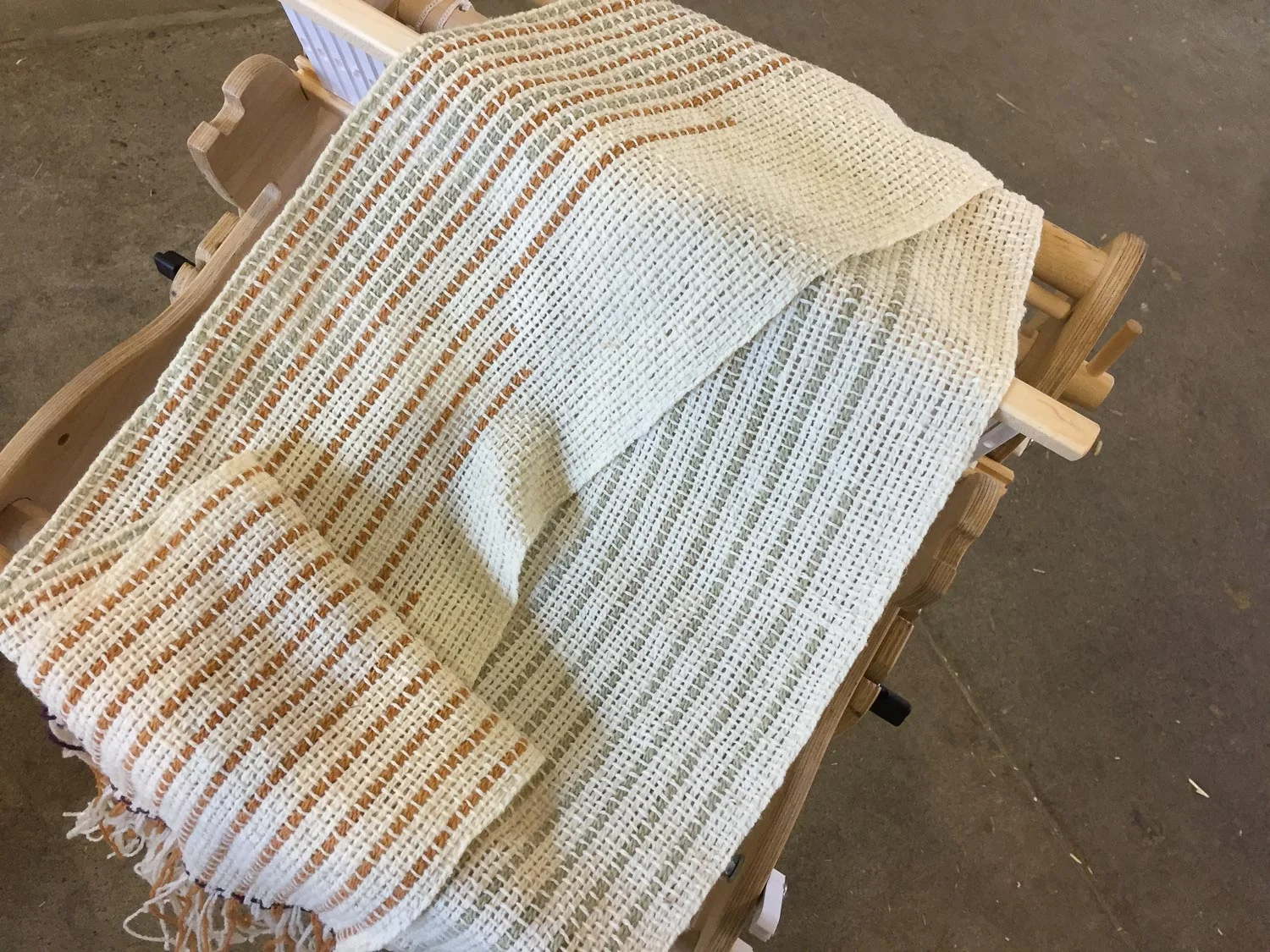 Rigid heddle weaving