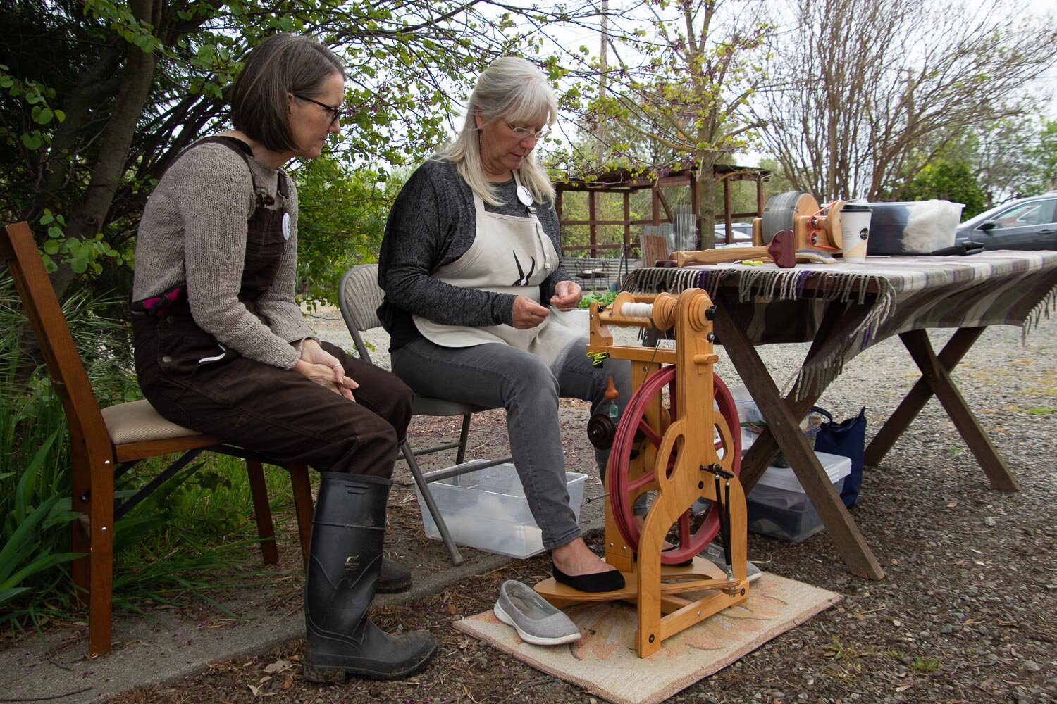 Spinning wool