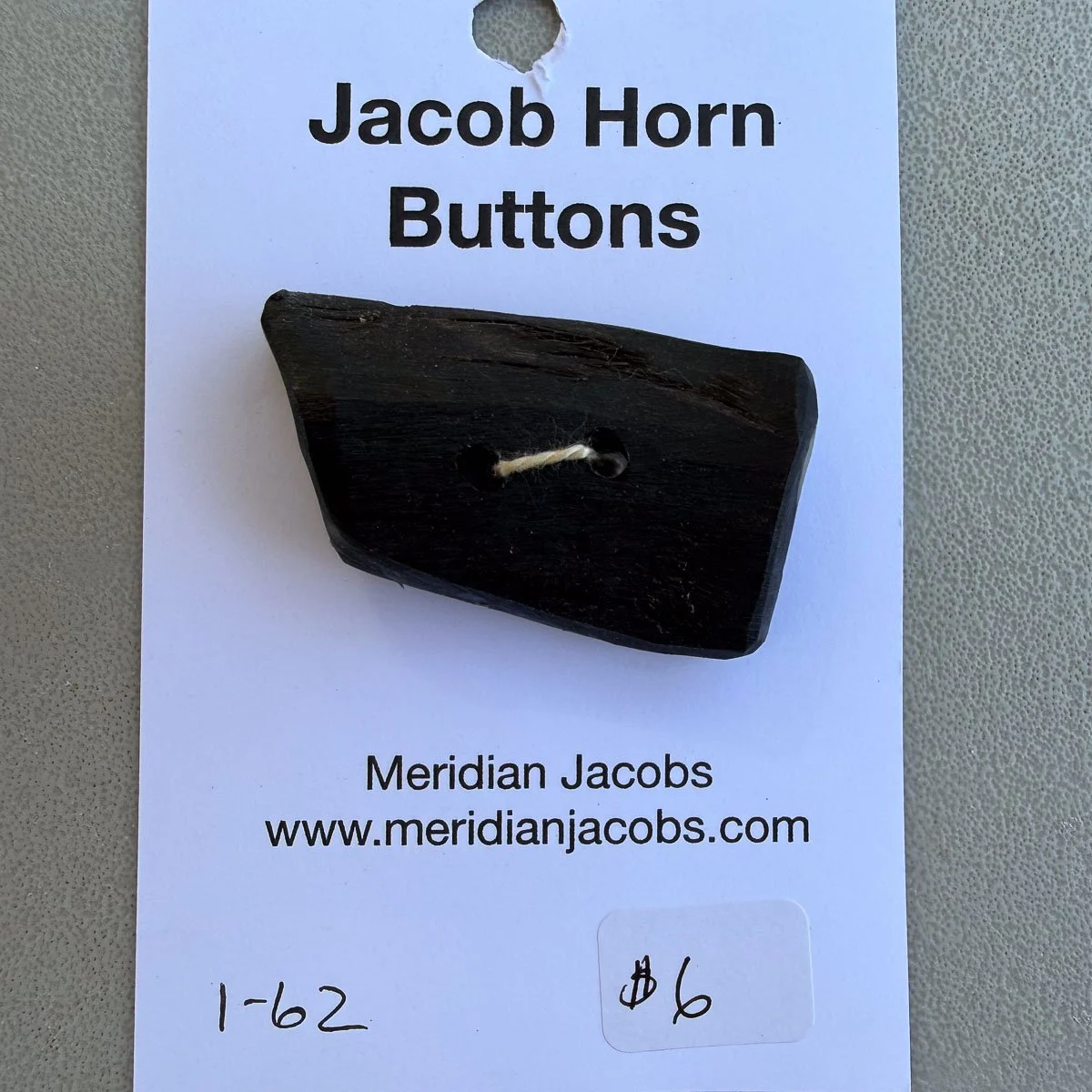 Button 1-62.jpg