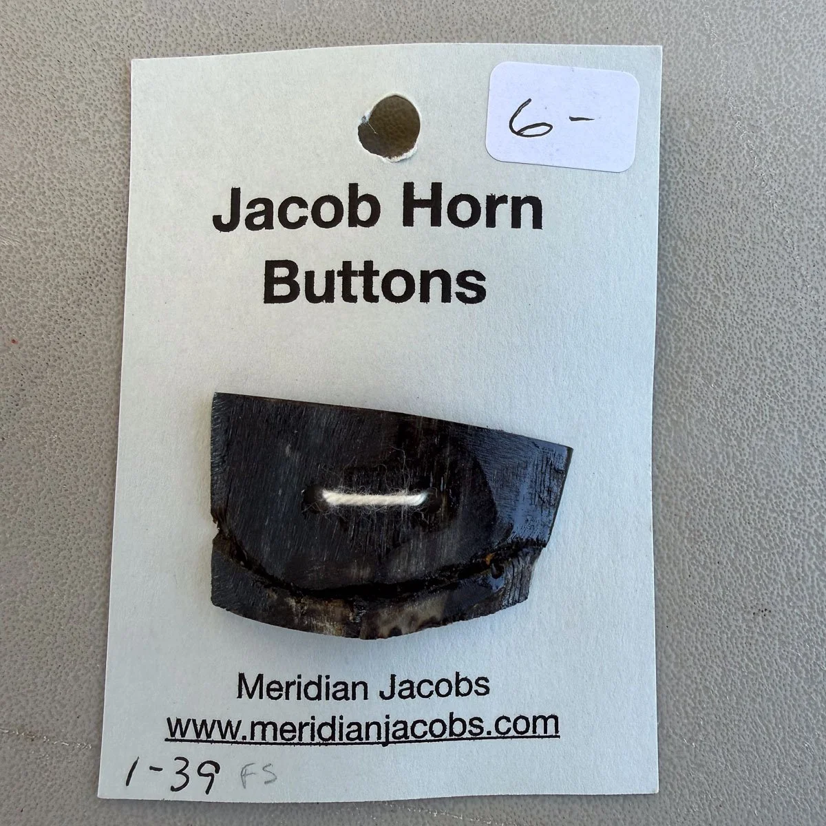 Button 1-39.jpg
