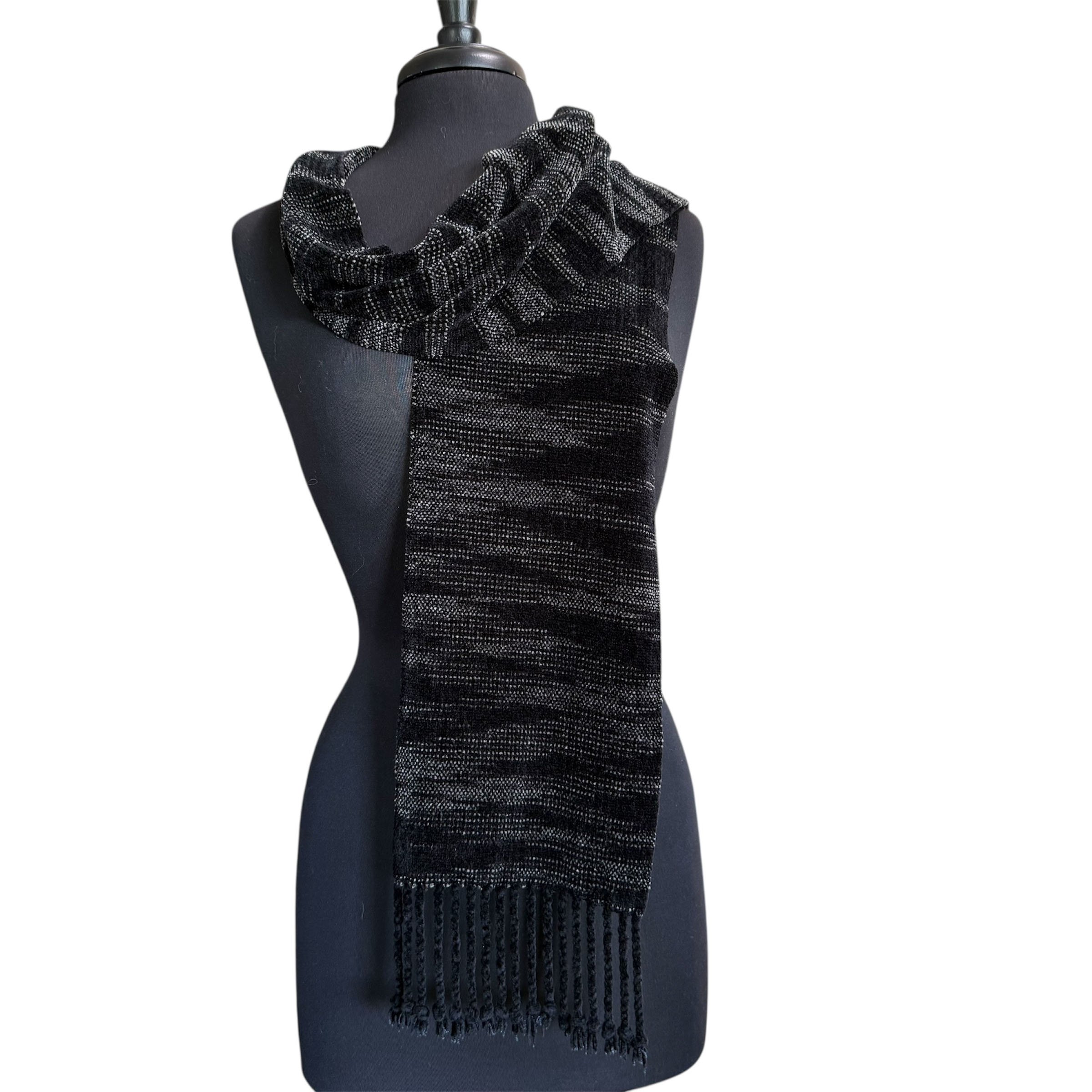 Chenille scarf in black and gray on mannequin.