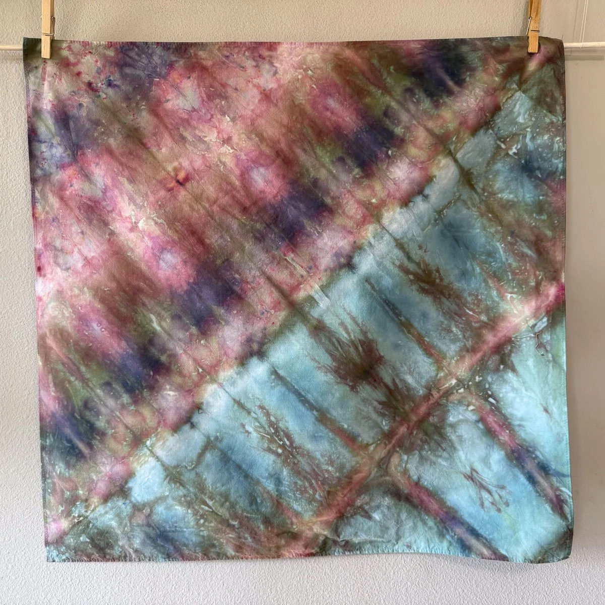 Bandana L18.jpg