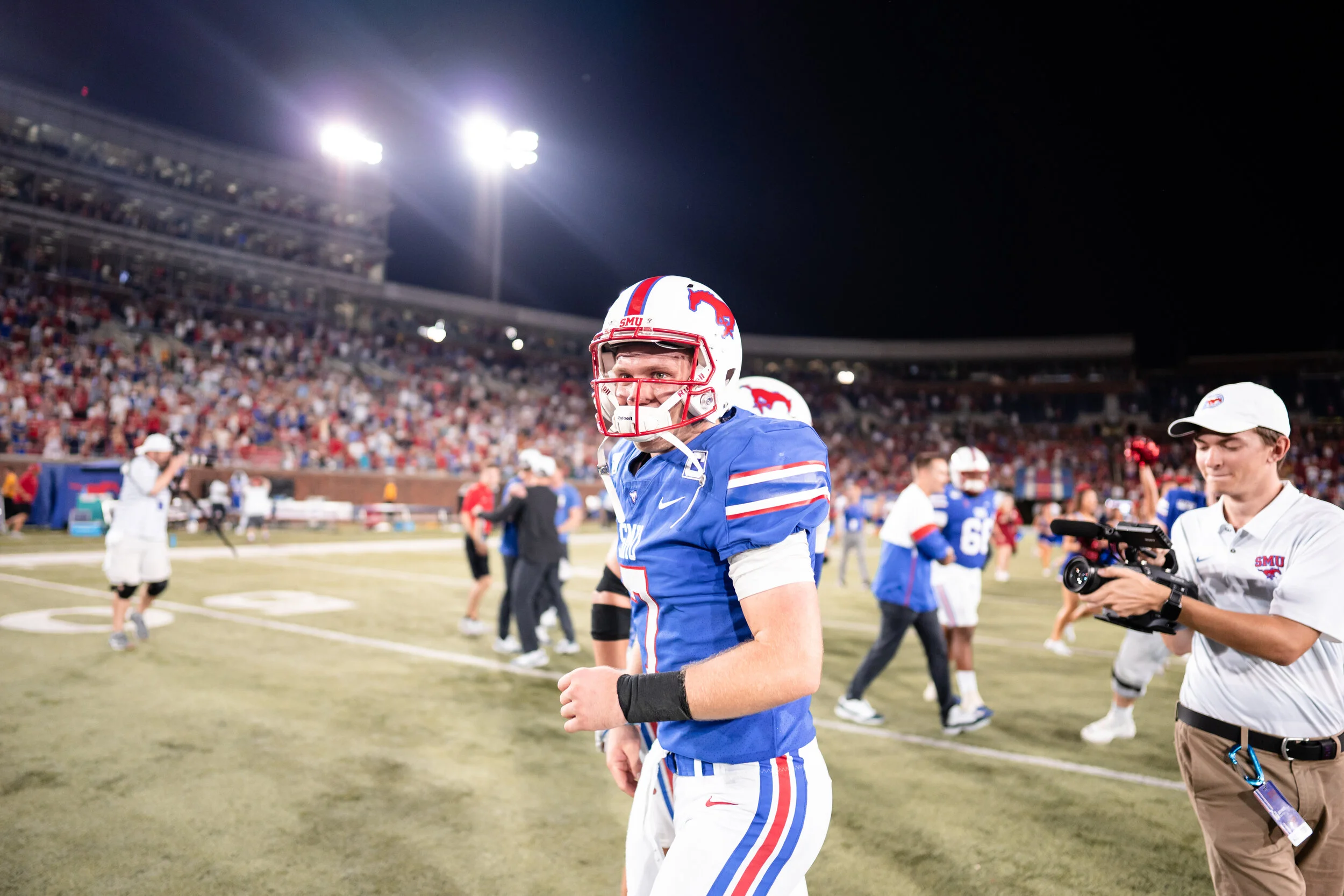 10) Sights and Sounds of an SMU Game Day