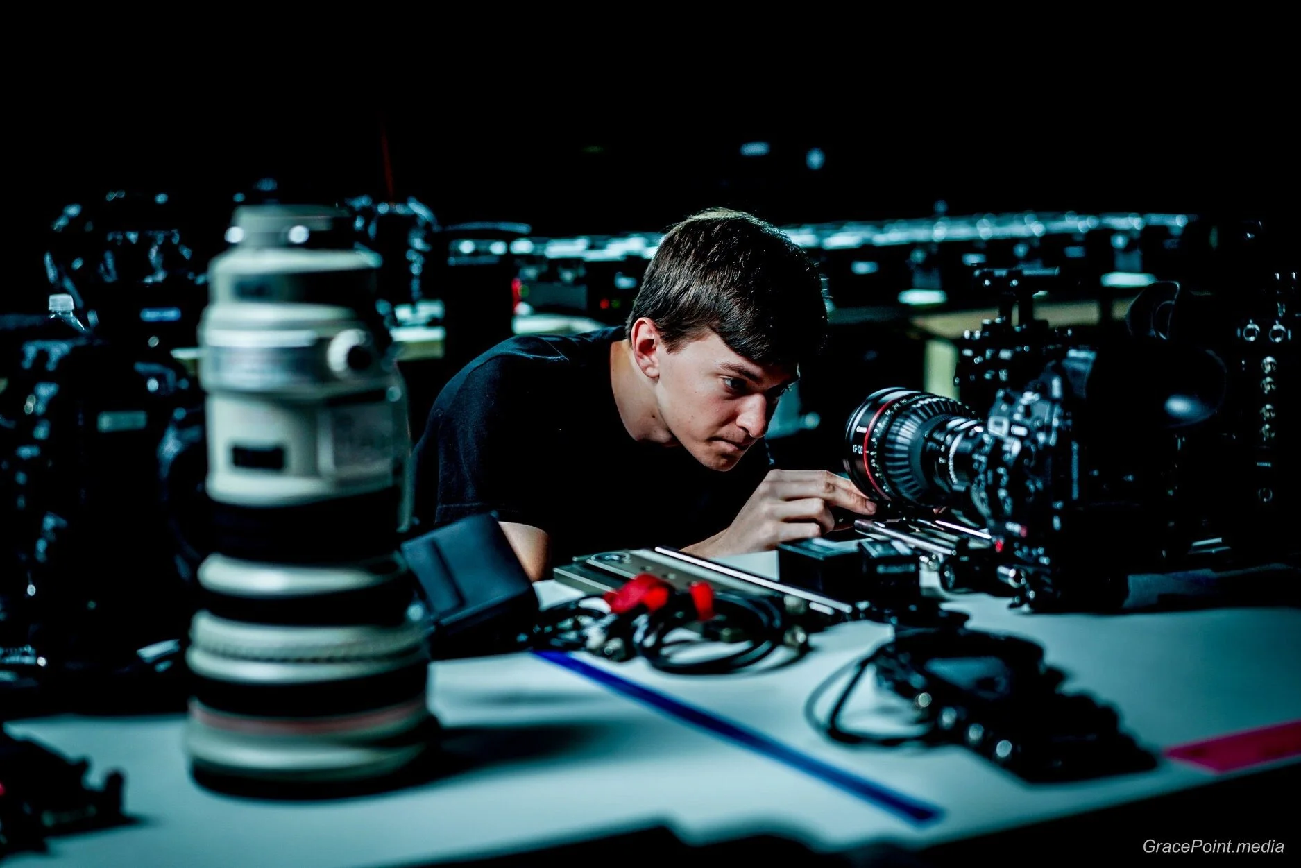 25) Preparing for a Concert Shoot