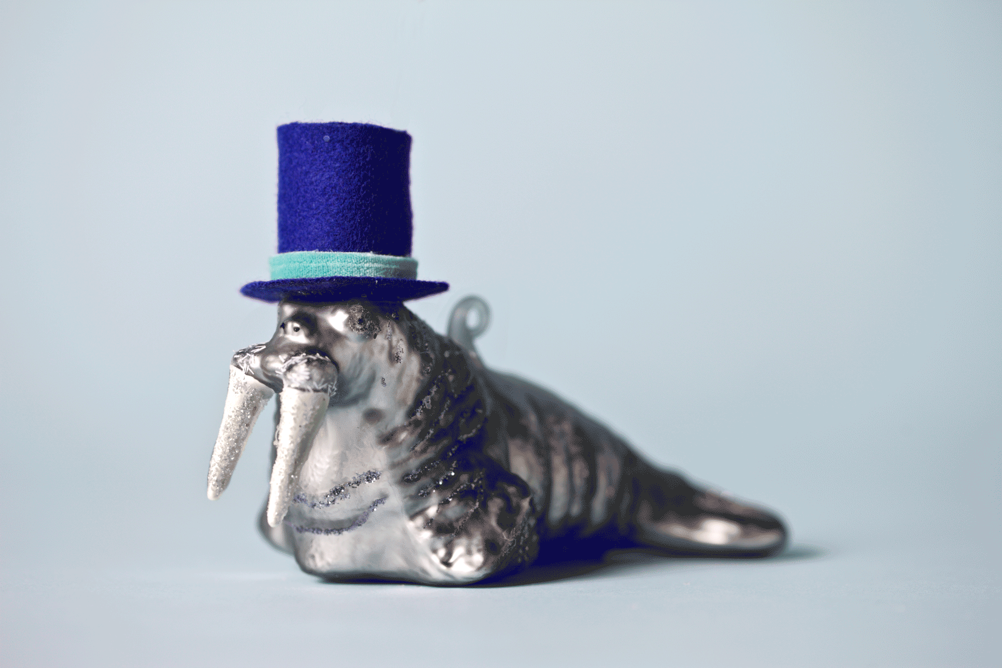Walrus_layered_retouched_large.gif