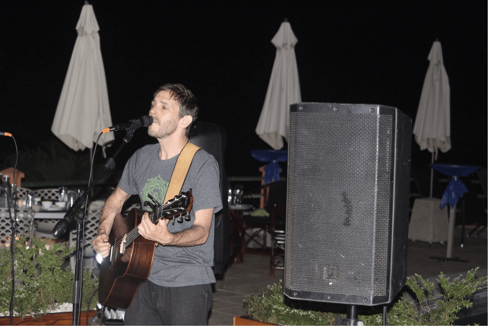 Glen Phillips in Concert