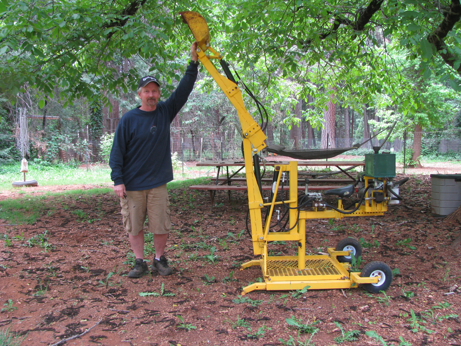 Original Backhoe arm extended with Lonnie1.JPG