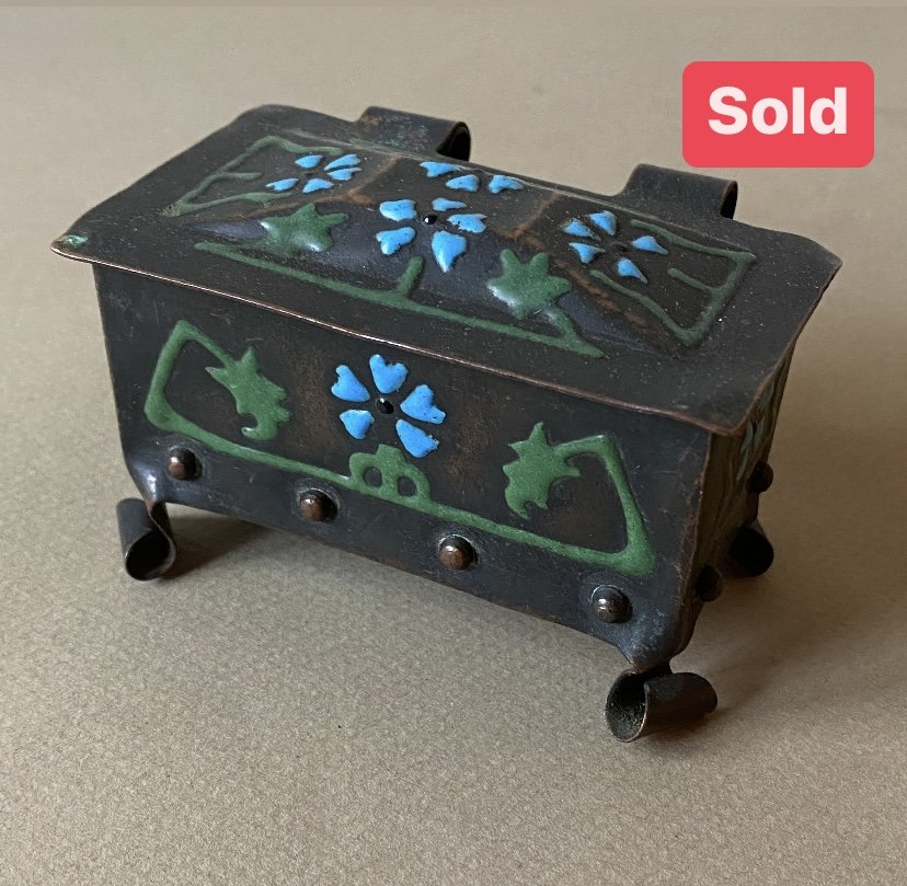 Art Crafts Shop Box