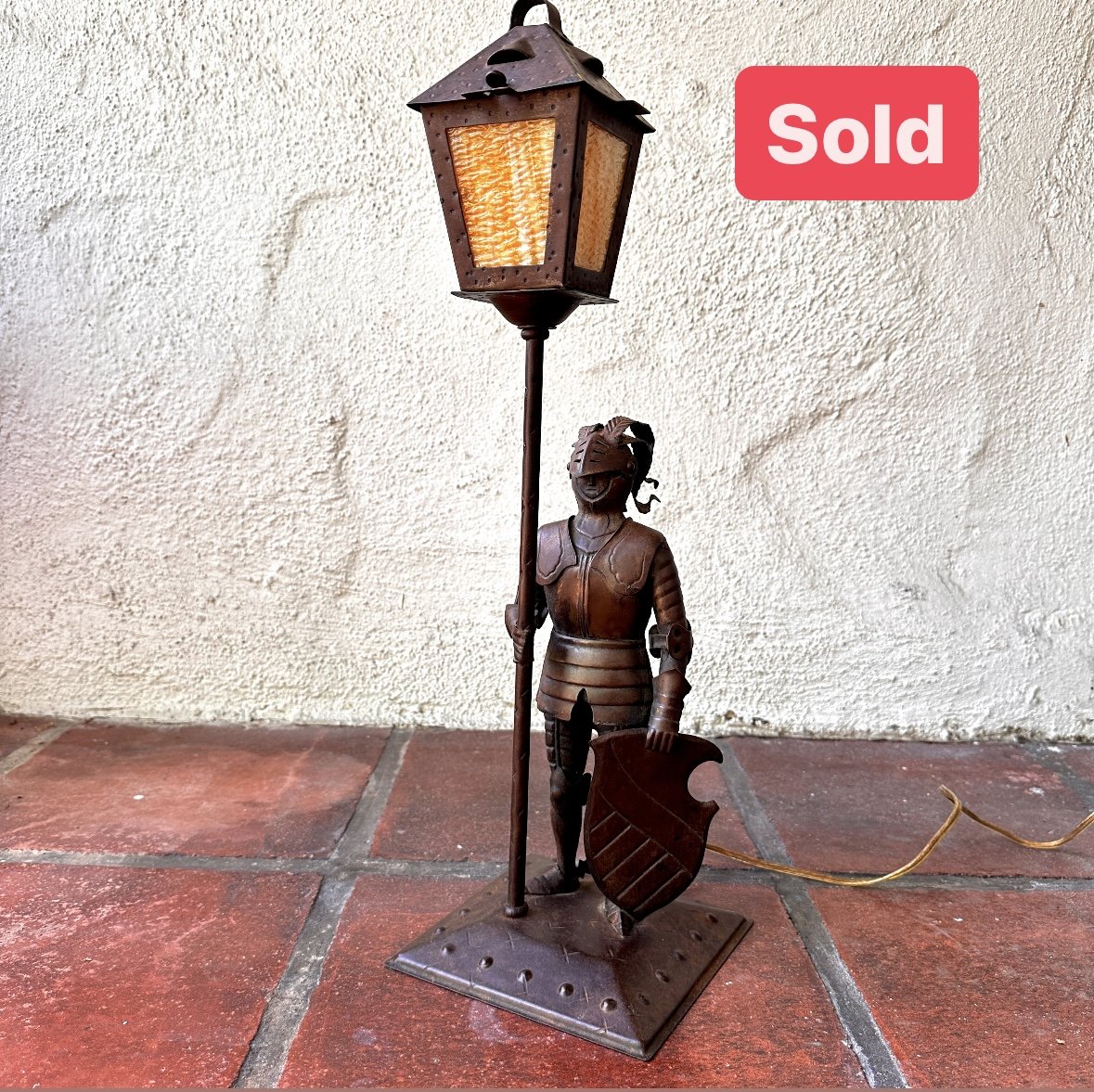 Goberg Knight Lamp