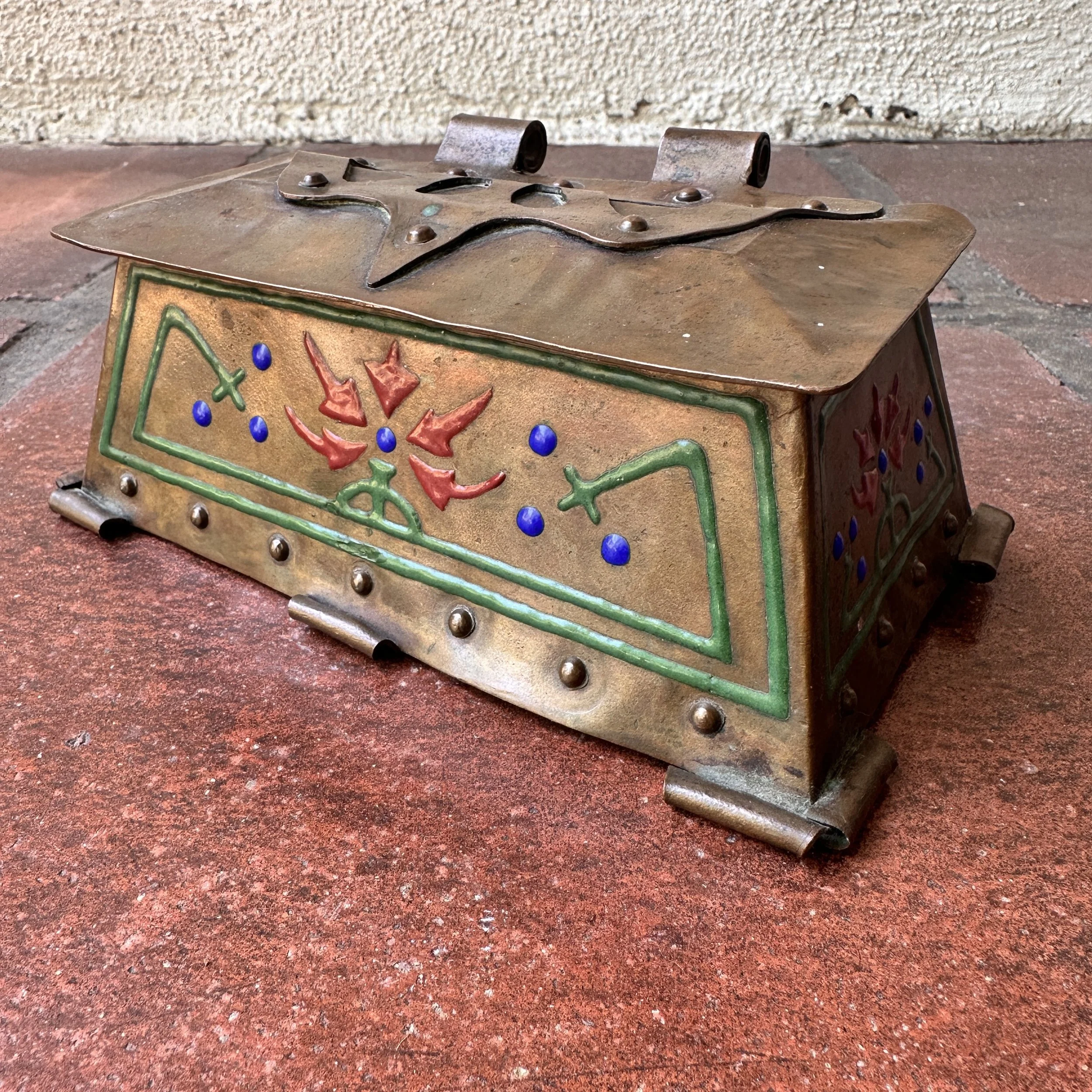 Art Crafts Shop Box