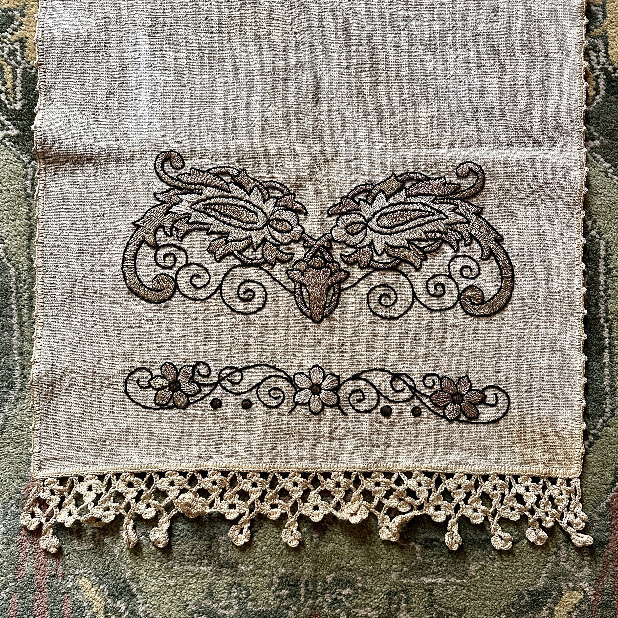 Arts &amp; Crafts Scarf