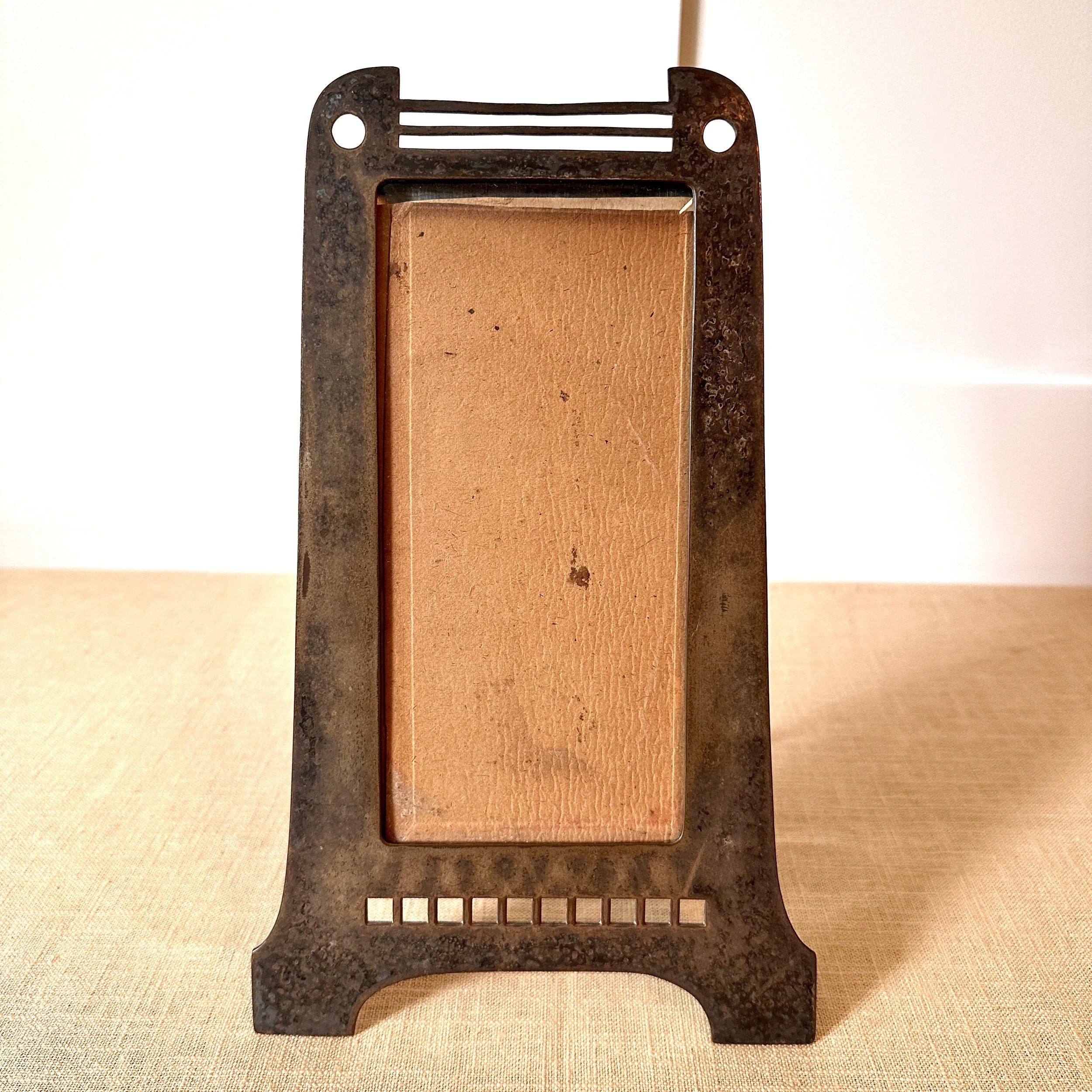 Argentor Secessionist Frame