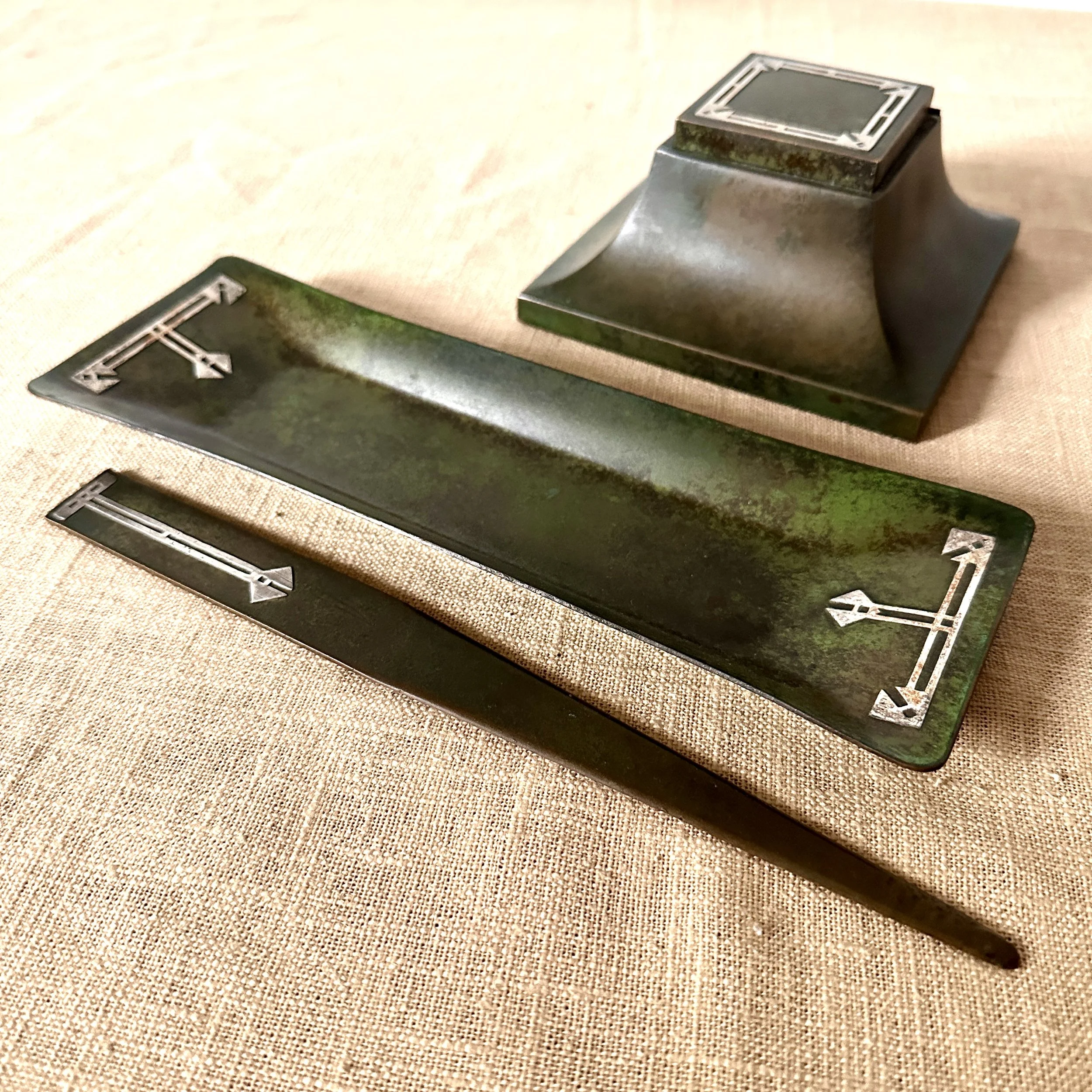Heintz Desk Set