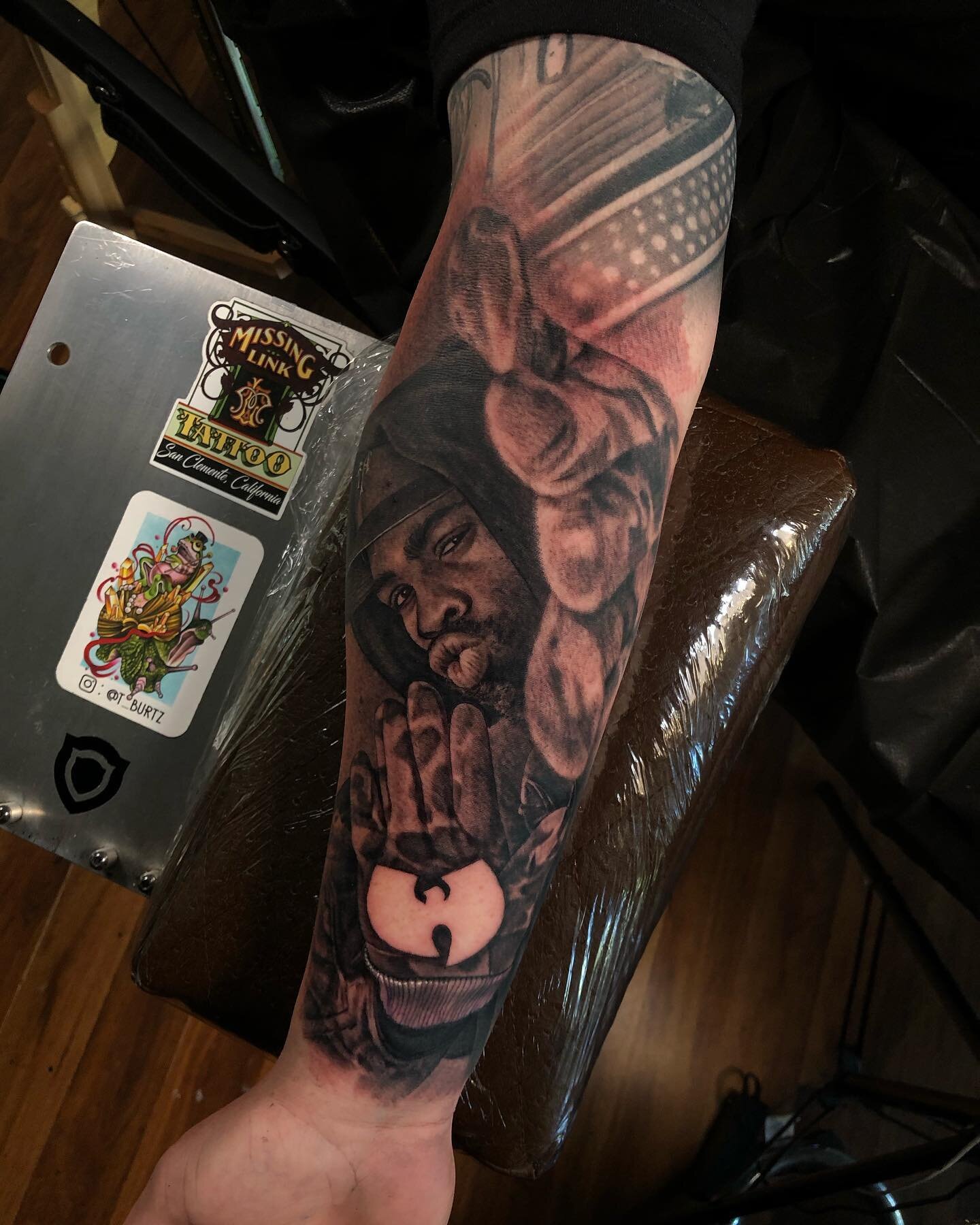 Did Meth the other day! Portrait of a karate choppin&rsquo; @methodmanofficial for my dude, Mike. Thanks again man! Looking forward to finishing this @wutangclan arm up 👊🏼
&bull;
To book an appointment, hit the link in my bio 🎉 or email me directl