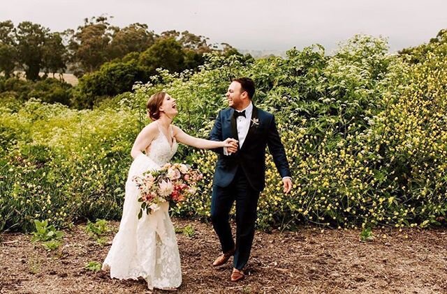 Wonderful seeing @mapofnoms @jewtangclan3000 yesterday for an impromptu first anniversary picnic 🧺 📸 from their wedding day @alexandriamonette
.
.
.
.
#itsthelittlethings #picnic #firstanniversary #wedding #dospueblosorchidfarm #farm #beautifulday 