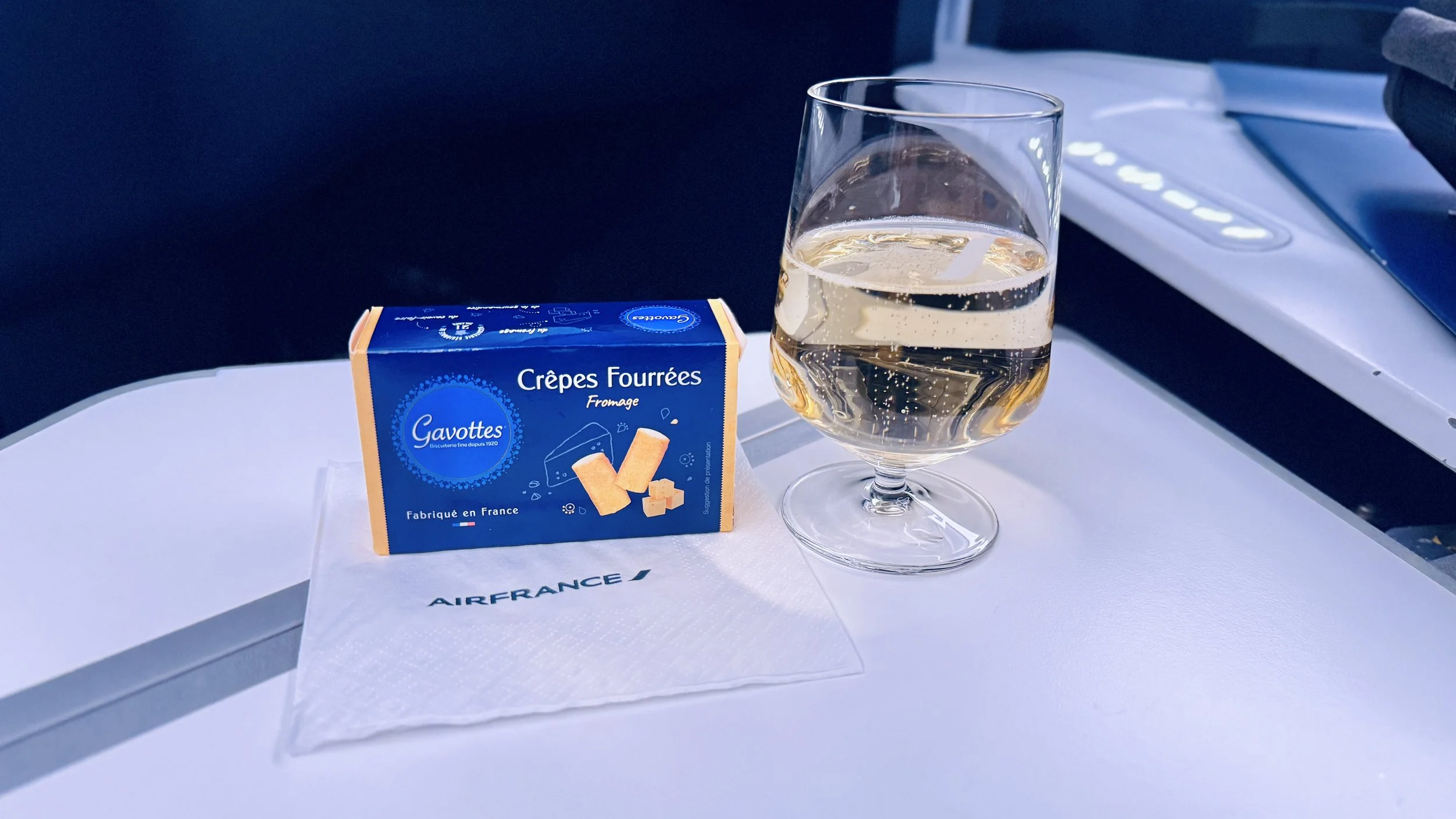 I started with a glass of champagne and light snack