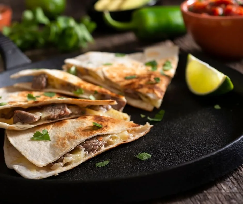 🥰 Feast on quesadillas every Thursday night at Mamacita when you get two delicious Quesadillas for the price of one
#Quesadillas  #ThursdayDinner