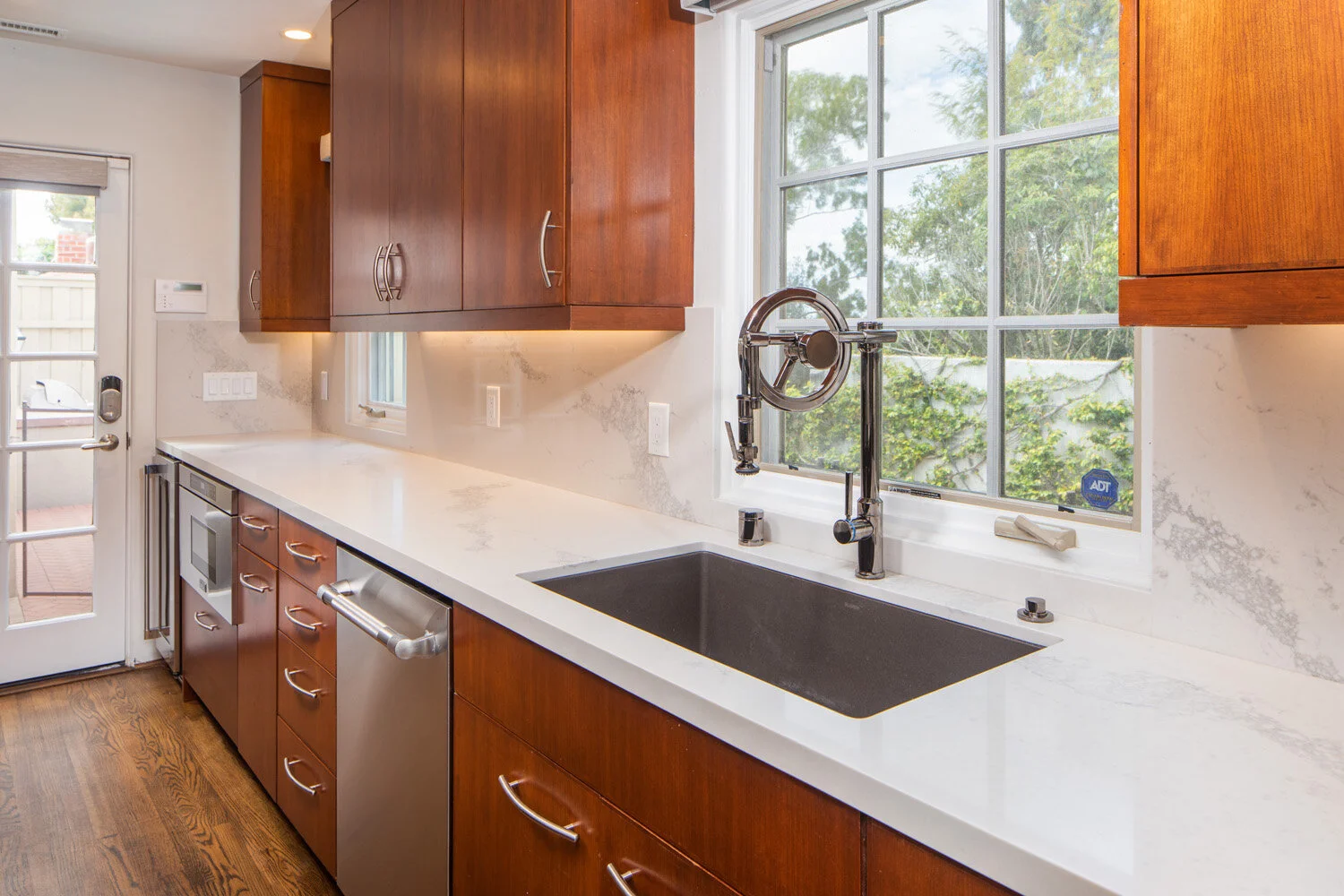 649 Torrance St_ McDaniel-3.jpg