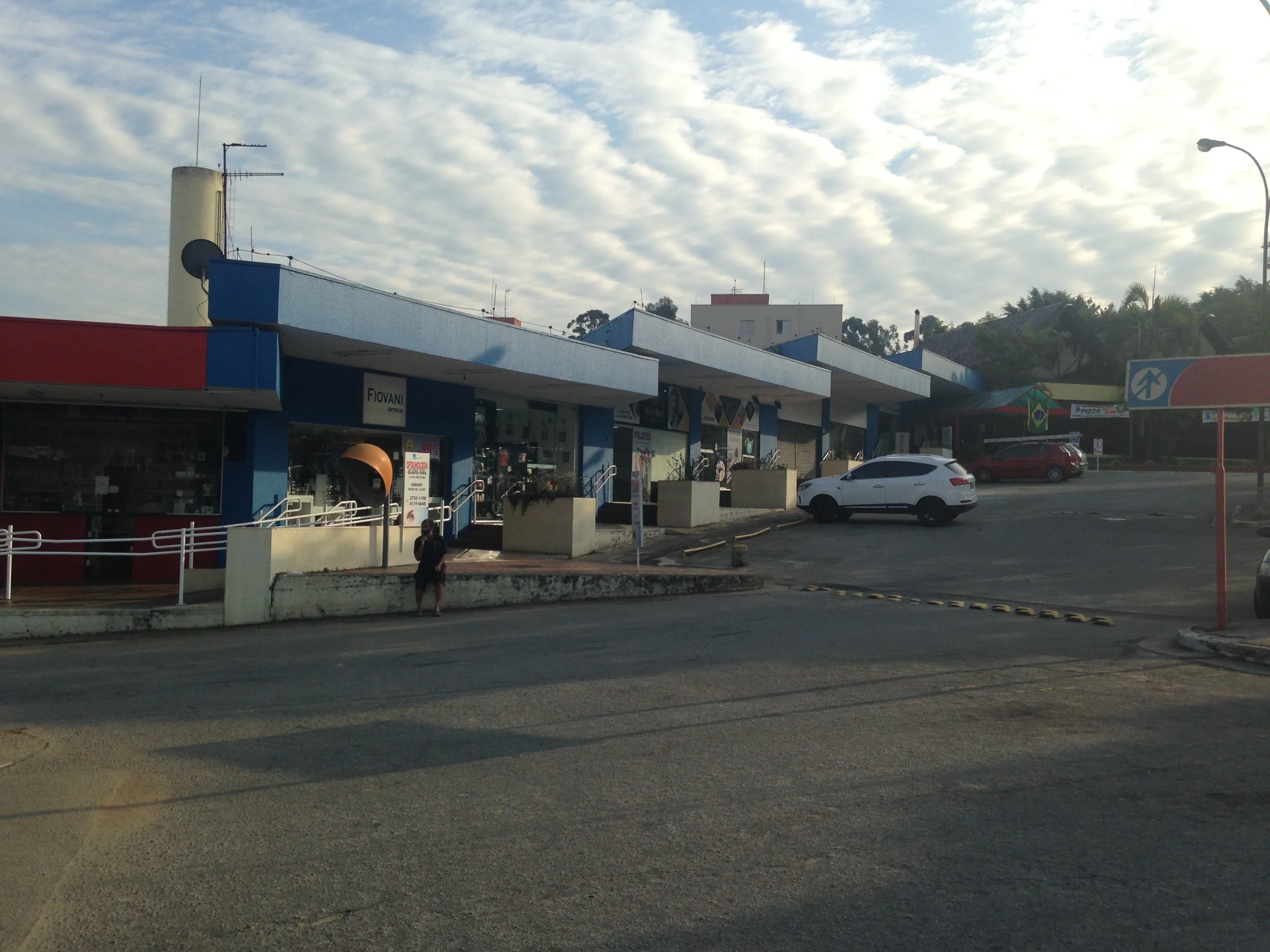 3 - Galeria Externa Extra Raposo Tavares.JPG