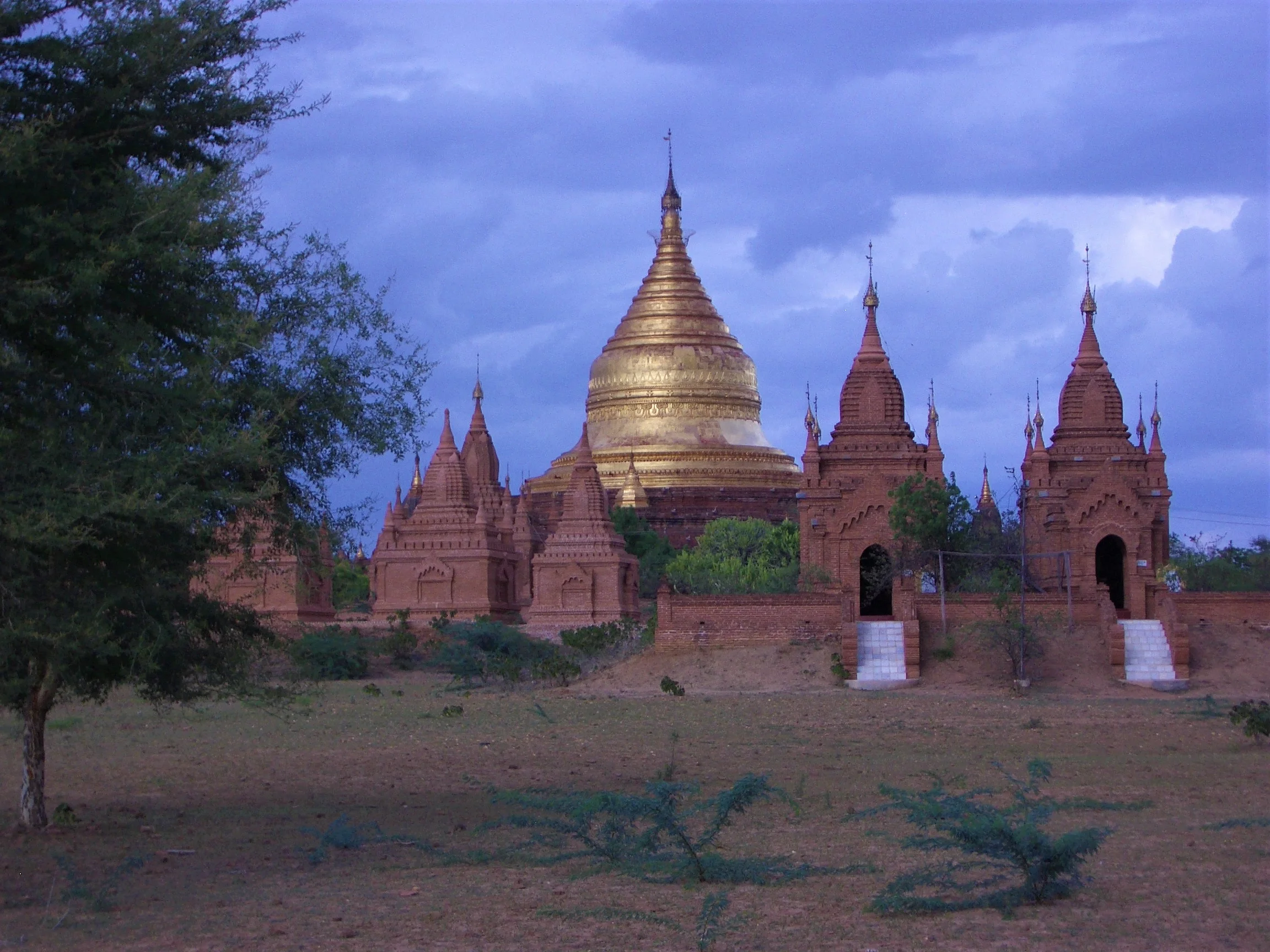 Bagan, Myanmar, 2005