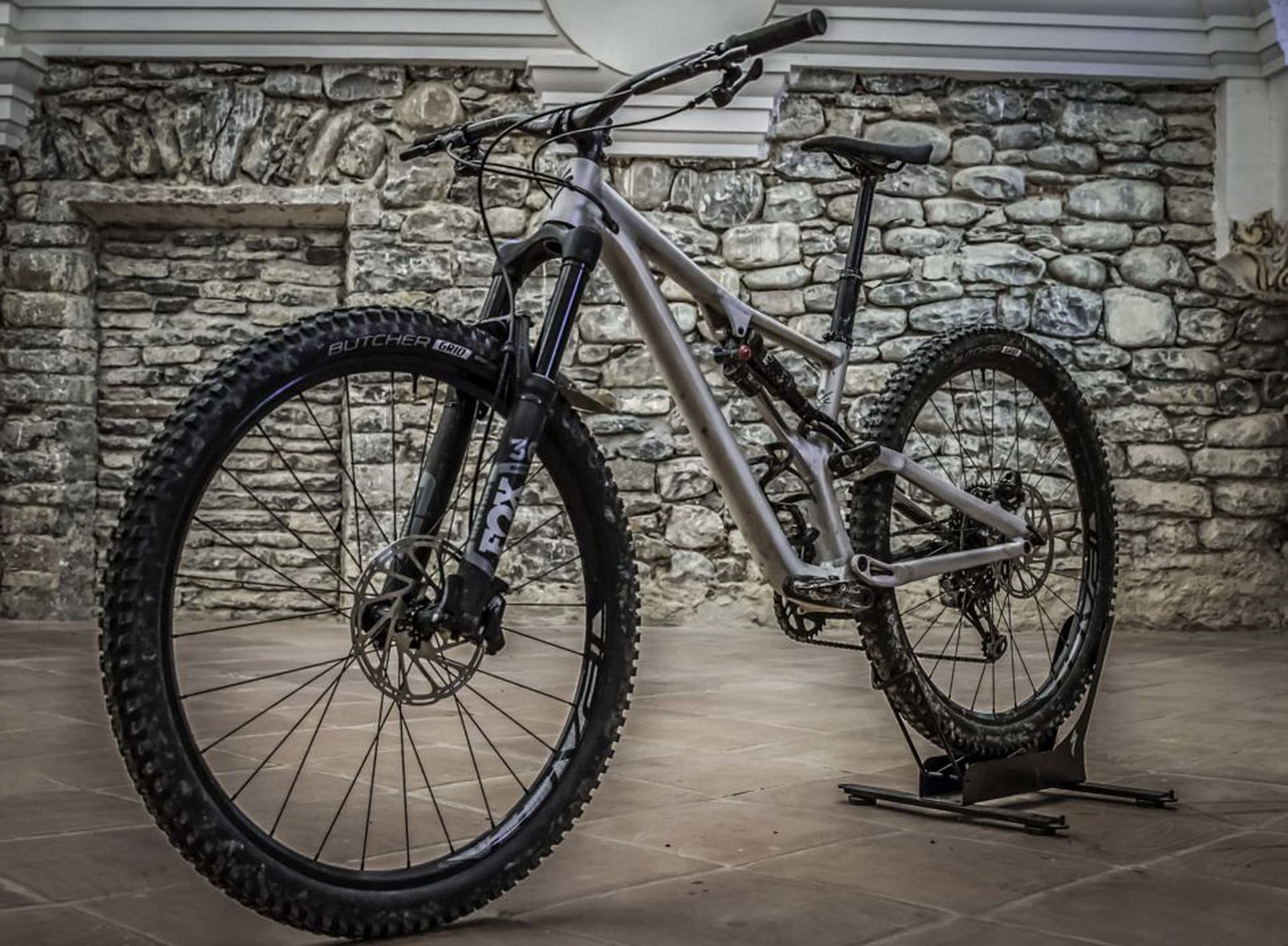 Several frame geometries were taken into consideration when developing the all-new Stumpjumper Evo models. Although it has the bones of a trail bike, the Evo comes to life when trails are steep and high-speed. The Stumpjumper Evo Comp 29 shown here sells for $3,600.