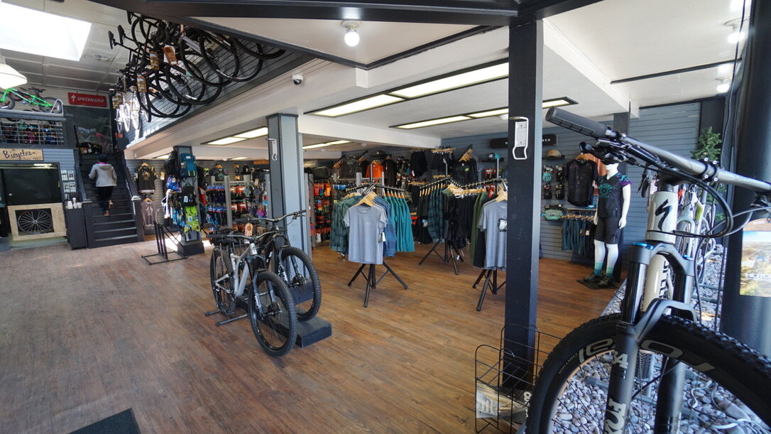 Hutchs_Bicycles_Bend_Westside_Store_10.jpg