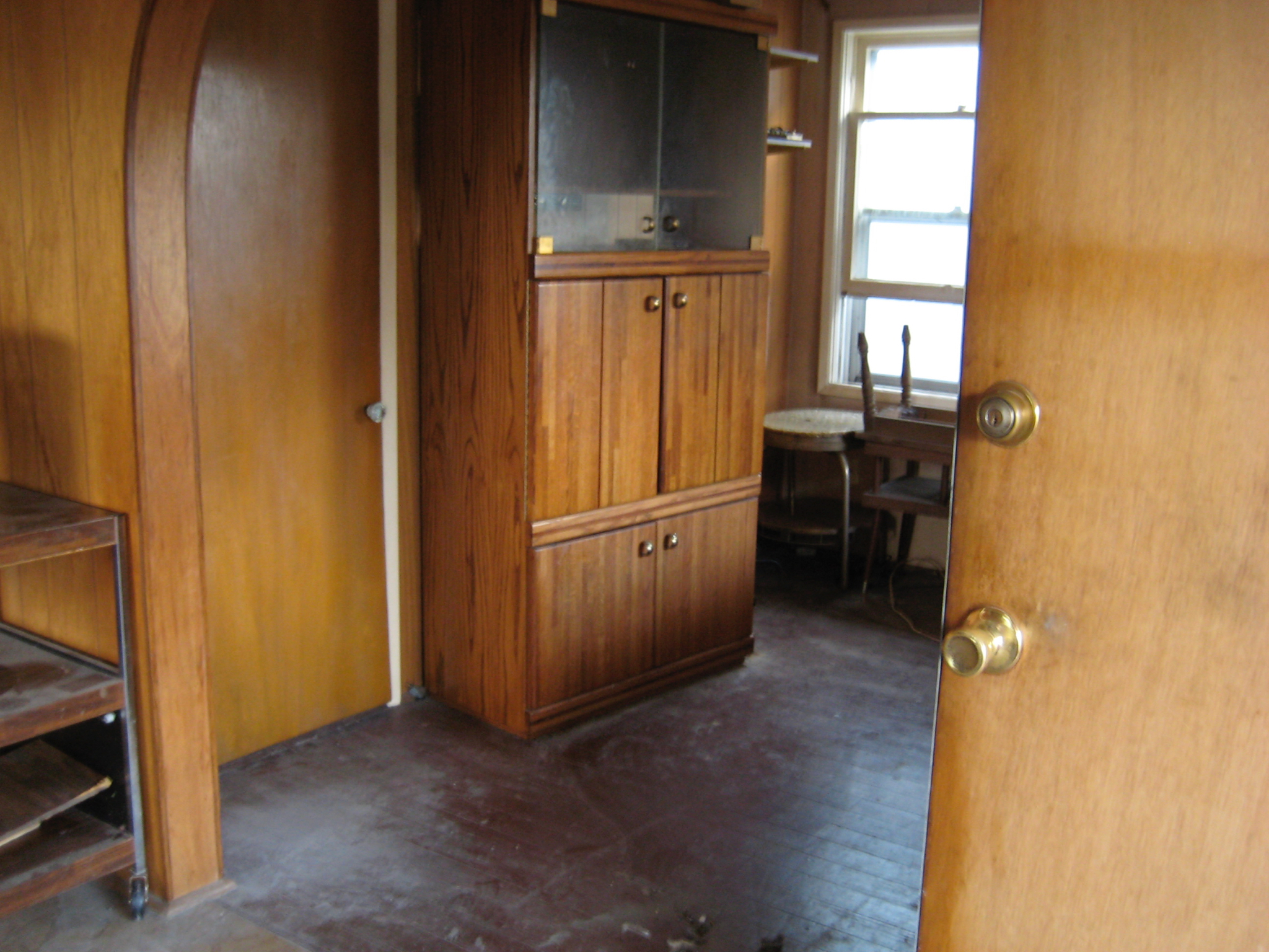 Enter into the livingroom