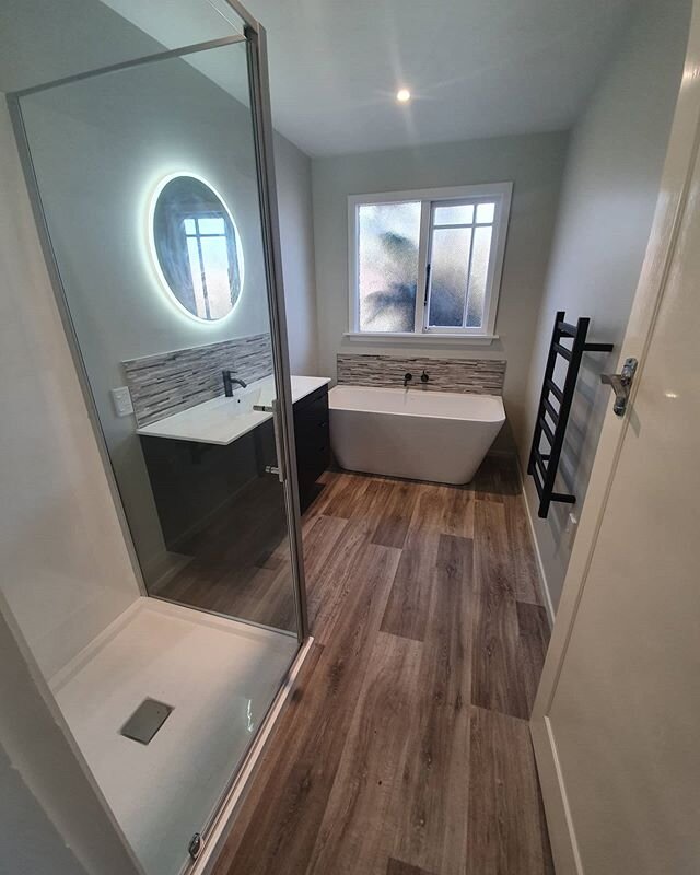 We have all heard of throw back Thursdays but today is flash back Friday! 🗓

Let's flash back to October 2019
We just completed a beautiful bathroom for Leigh down Phillpots Rd in Mairehau. 🛁🚽 Hash tags to follow #️⃣ #plumbing #nzplumber
#masterpl