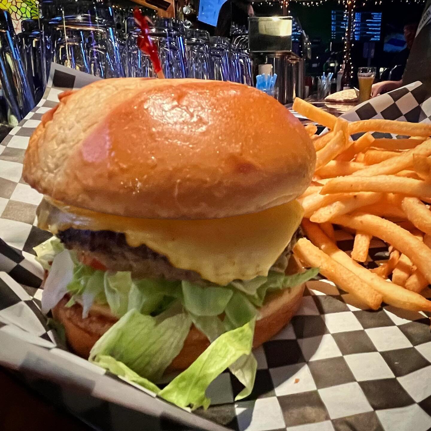 New Monday Special: Cheeseburger &amp; and a Pint $14 (5-10pm) and $5 Pints ALL DAY! 🍔 🍺