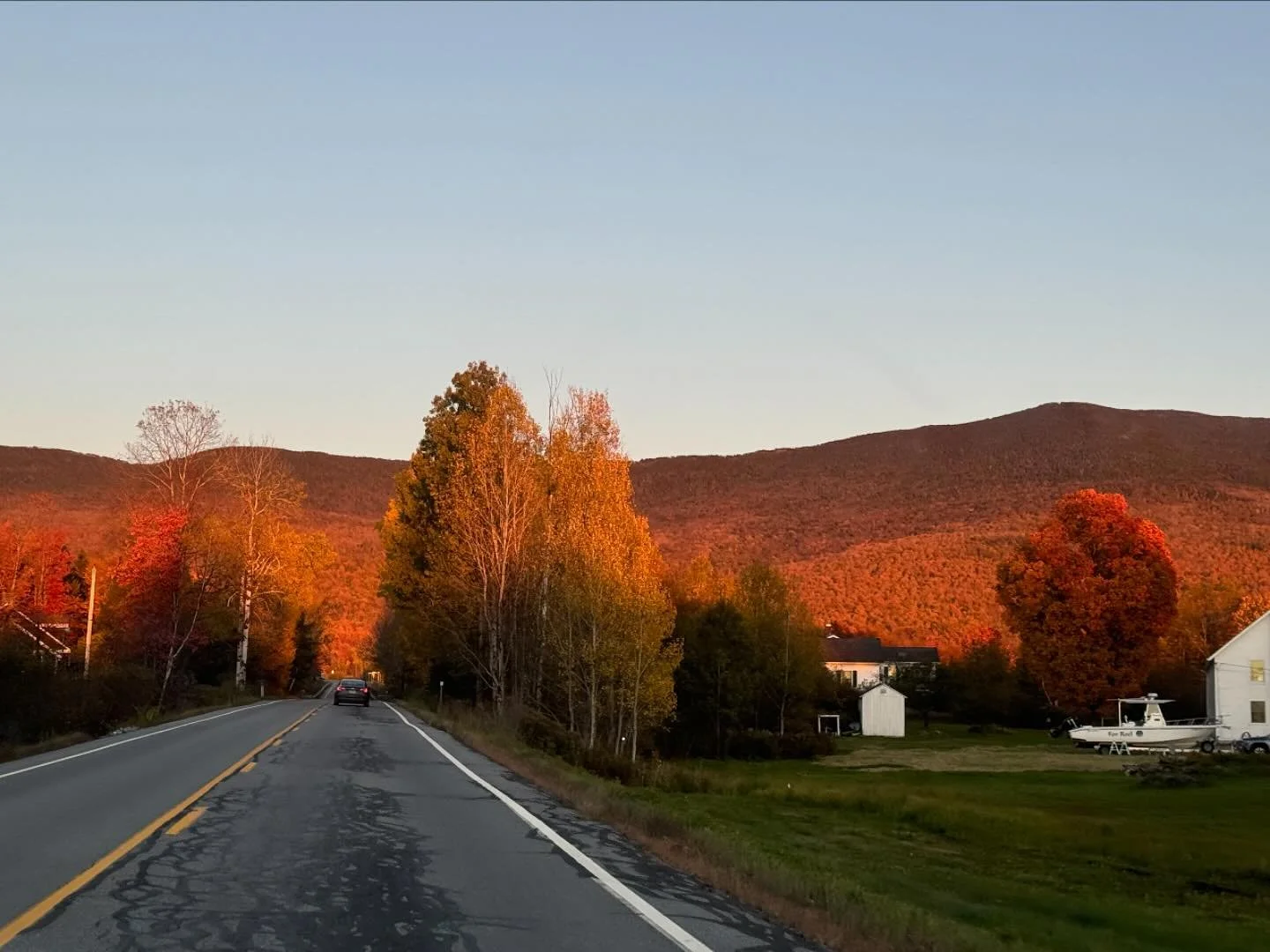 Unedited - leaf peeping in Vermont at golden hour 🍂 🍁