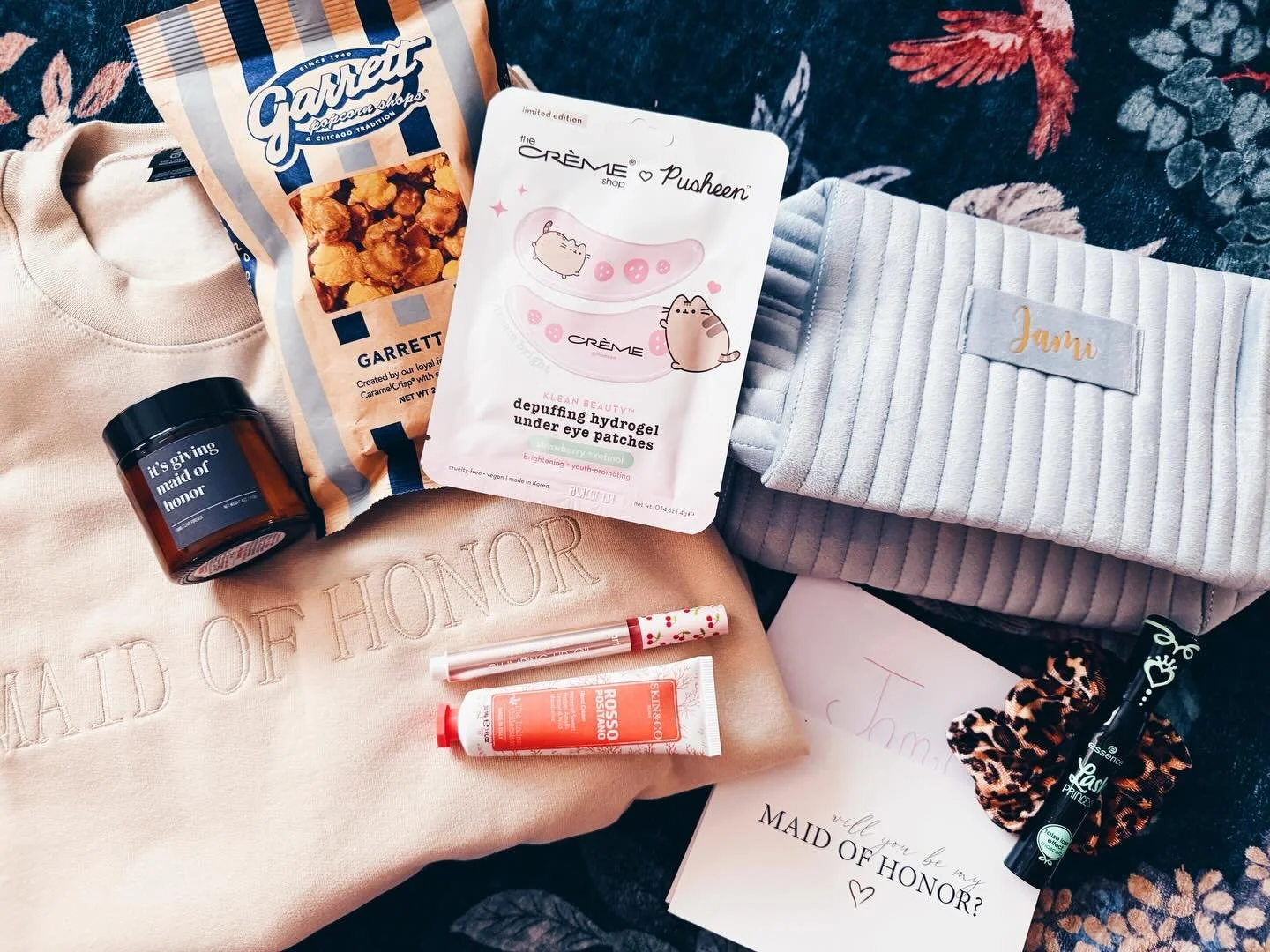 YES YES YES YES YES YES!!!!! I love you @nicolecampisano and I couldn&rsquo;t be more honored - literally. 💒👰🏻&zwj;♀️💃🎉 #maidofhonorera #letsfuckinggo