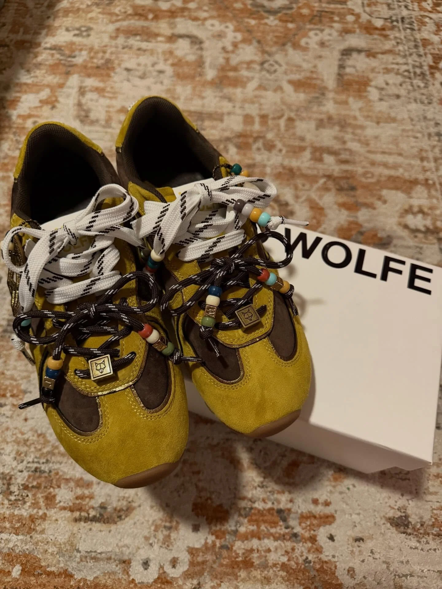 This is your sign to decorate your new shoes. 💎 👟 ✨