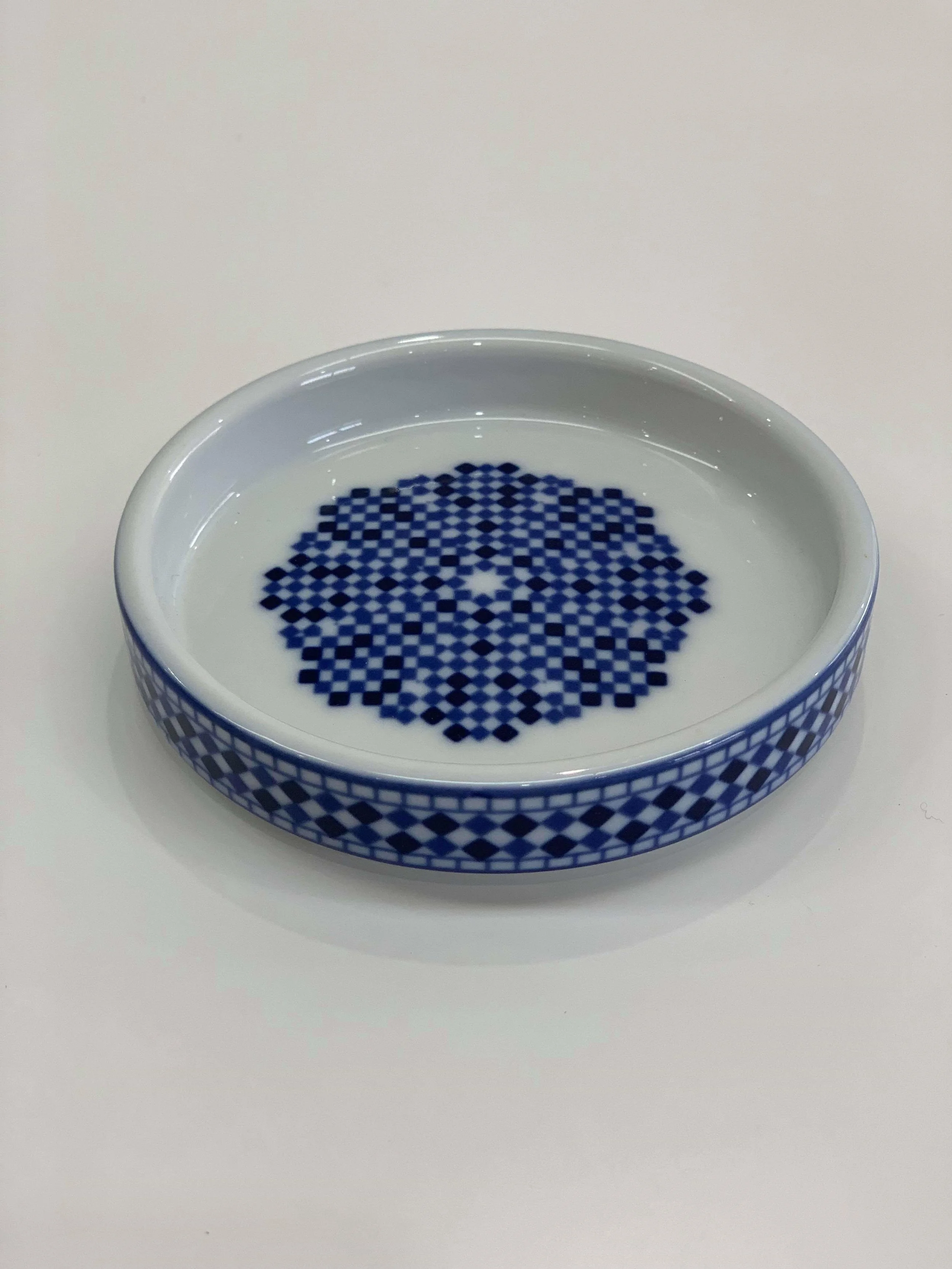 SAIZE:直径7cm,高さ3cm ¥1,500+tax