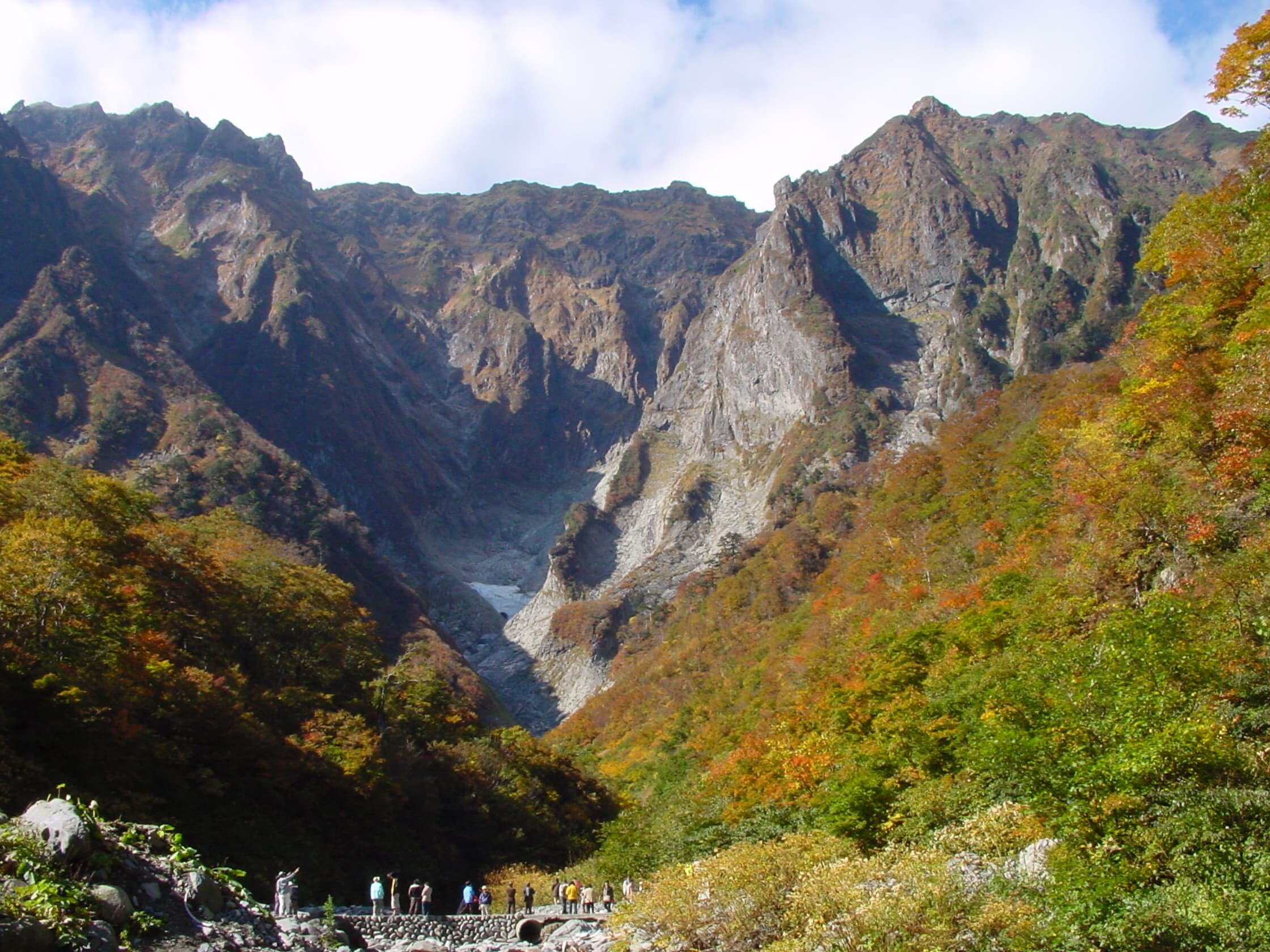 東京では見られない秋の一ノ倉沢の情景