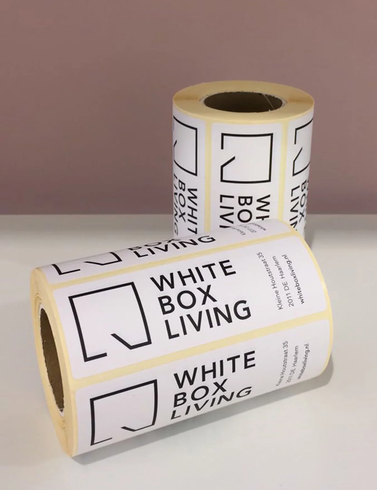 Etiket White Box Living