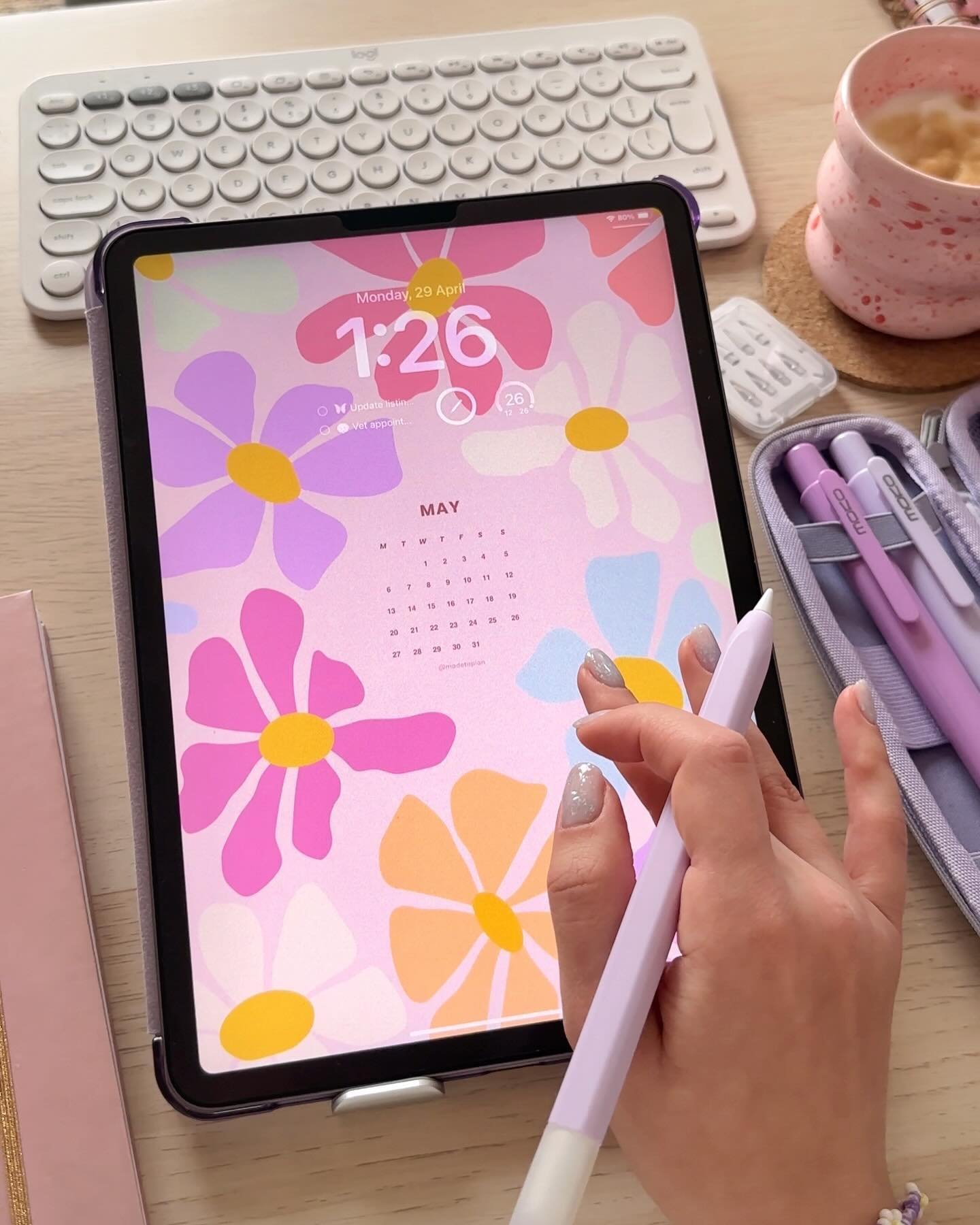 FREEBIES ALERT! ✏️😍🌸🍓🌱✨ - Pastel Sticky Notes, NEW pattern and aura wallpapers and May monthly planner are included with upcoming freebie pack! 🥰🤯

Free files are sent to everyone who subscribe and confirm to the newsletter 💌 (link in bio or D