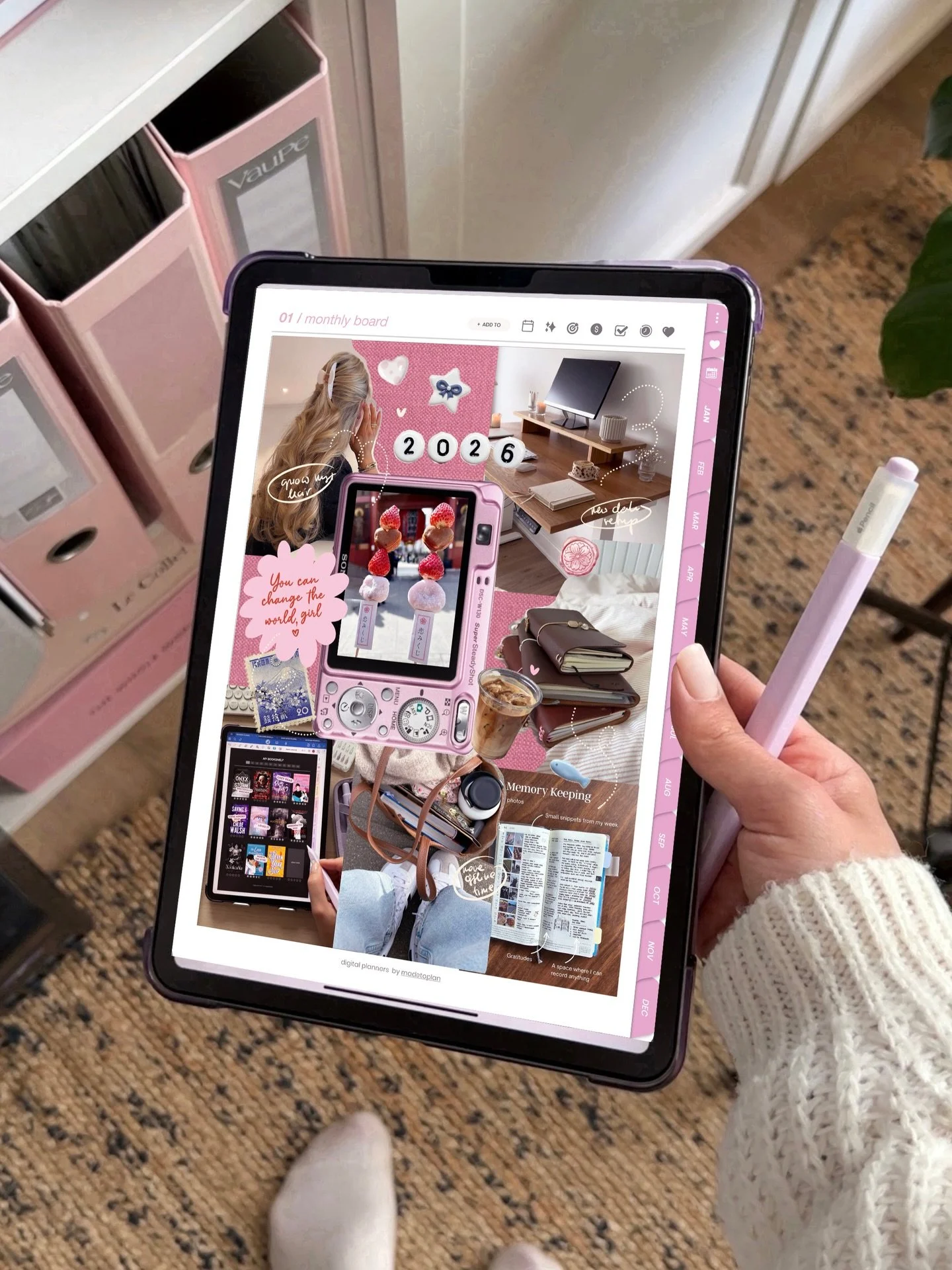 My 2026 vision board 💫✏️💗 comment PLANNER below and I will sent you images I use to create my board and more details about the new 2026 planners! 📆

I think you can clearly tell what is my main goal this year 🍣🌸 Swipe left for some note-taking A