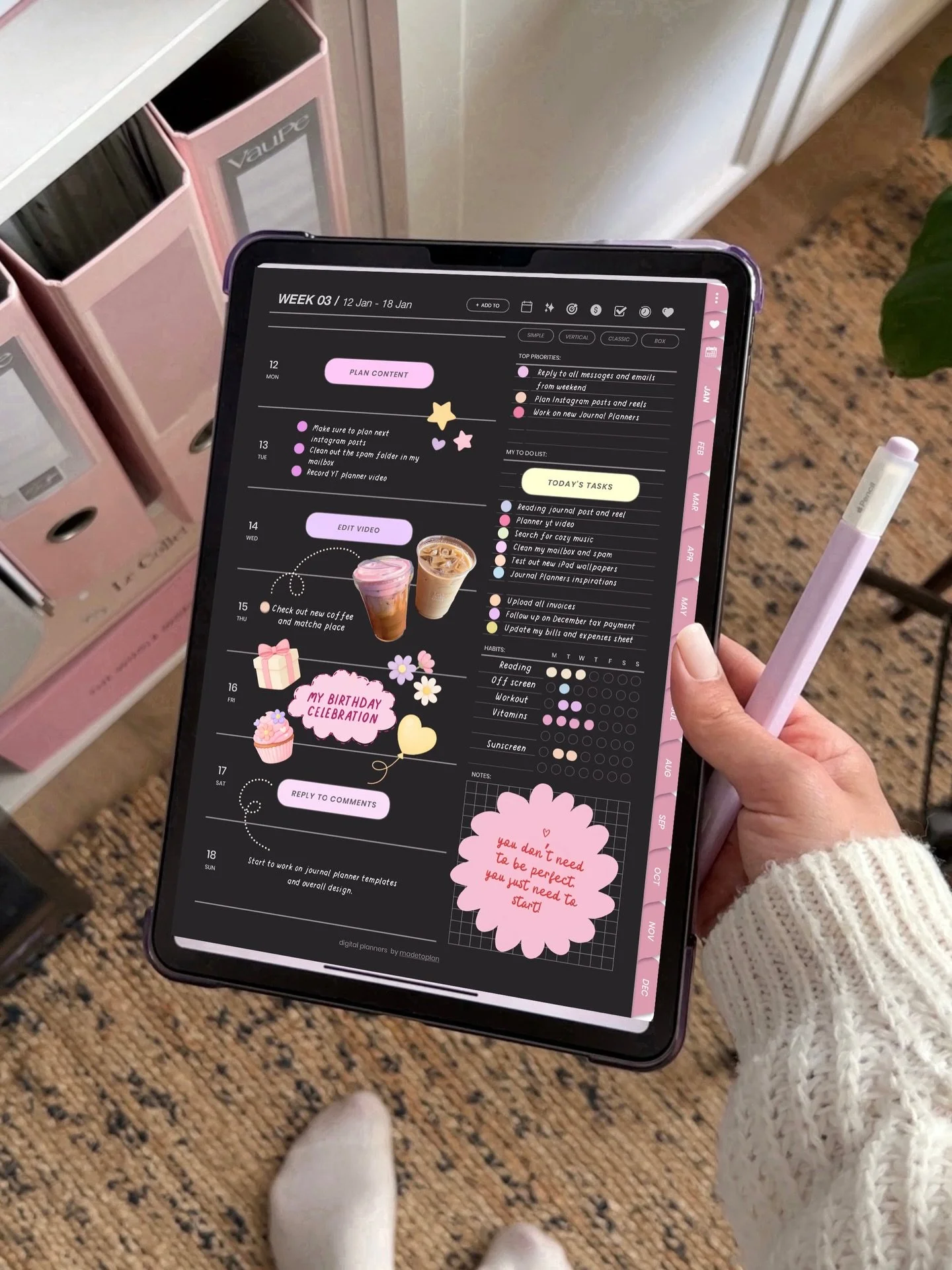 Forever dark mode girlie 🖤✨ comment PLANNER below and I will sent you more details about the new 2026 planners and what&rsquo;s new! ✏️📆

Swipe left for some note-taking ASMR ✏️📓💖

Using my new 2026 Planner and my Handwritten Font: Kate&rsquo;s J